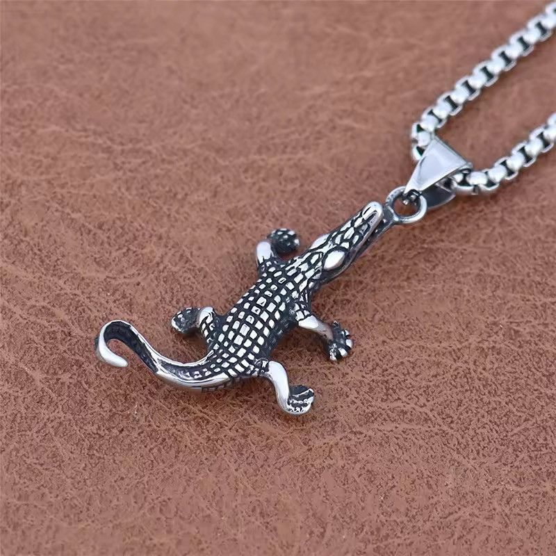 Jewelry Crocodile Pendant Necklace Size ONE SIZE - 2 Thumbnail