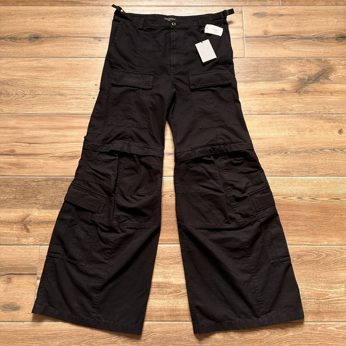 Balenciaga [M] 2190$ Winter23 Runway flared cargo pants Size US 34 / EU 50 - 20 Thumbnail