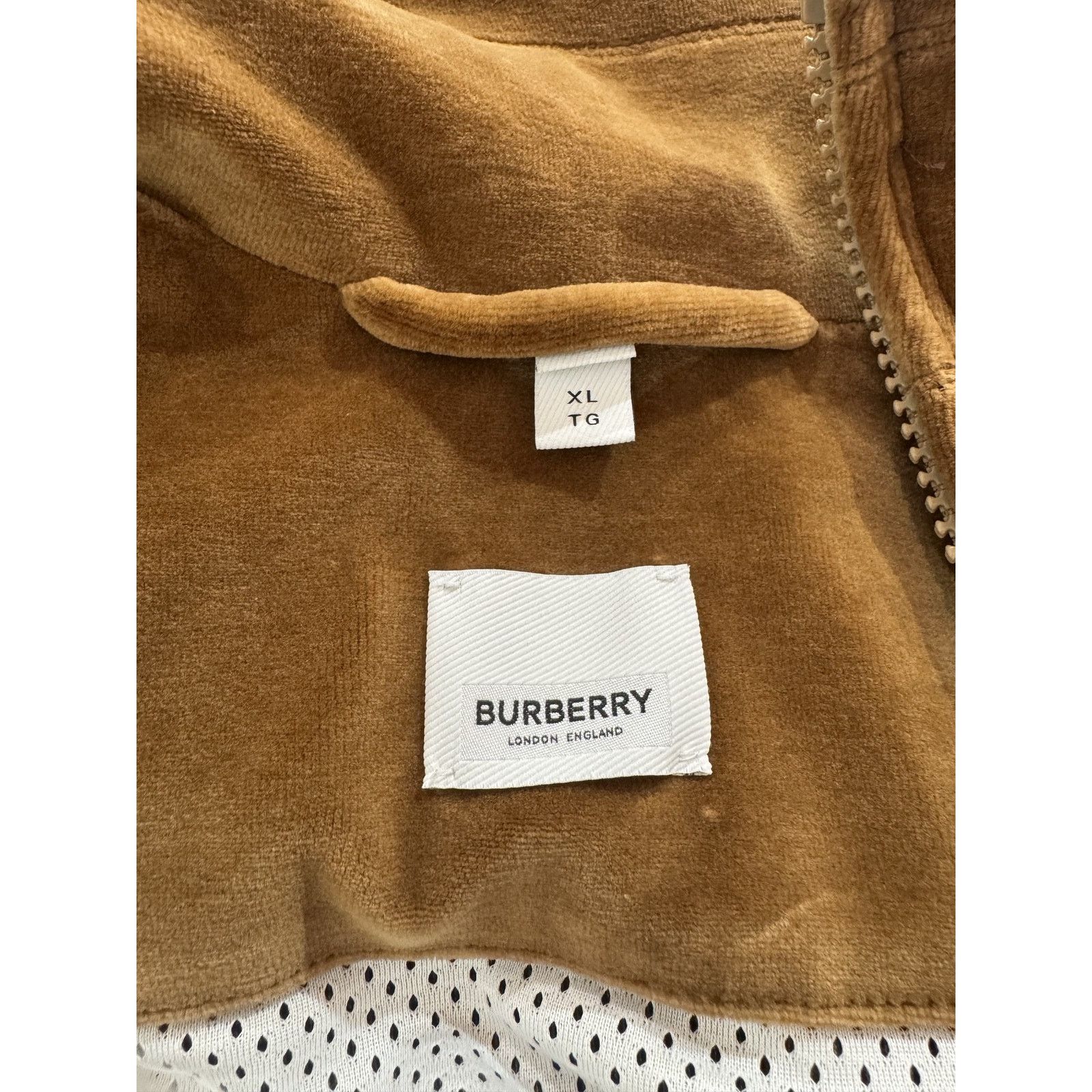 Burberry BURBERRY LOGO PATCH VELOUR JACKET SIZE XL PREOWNED Size US XL / EU 56 / 4 - 5 Thumbnail