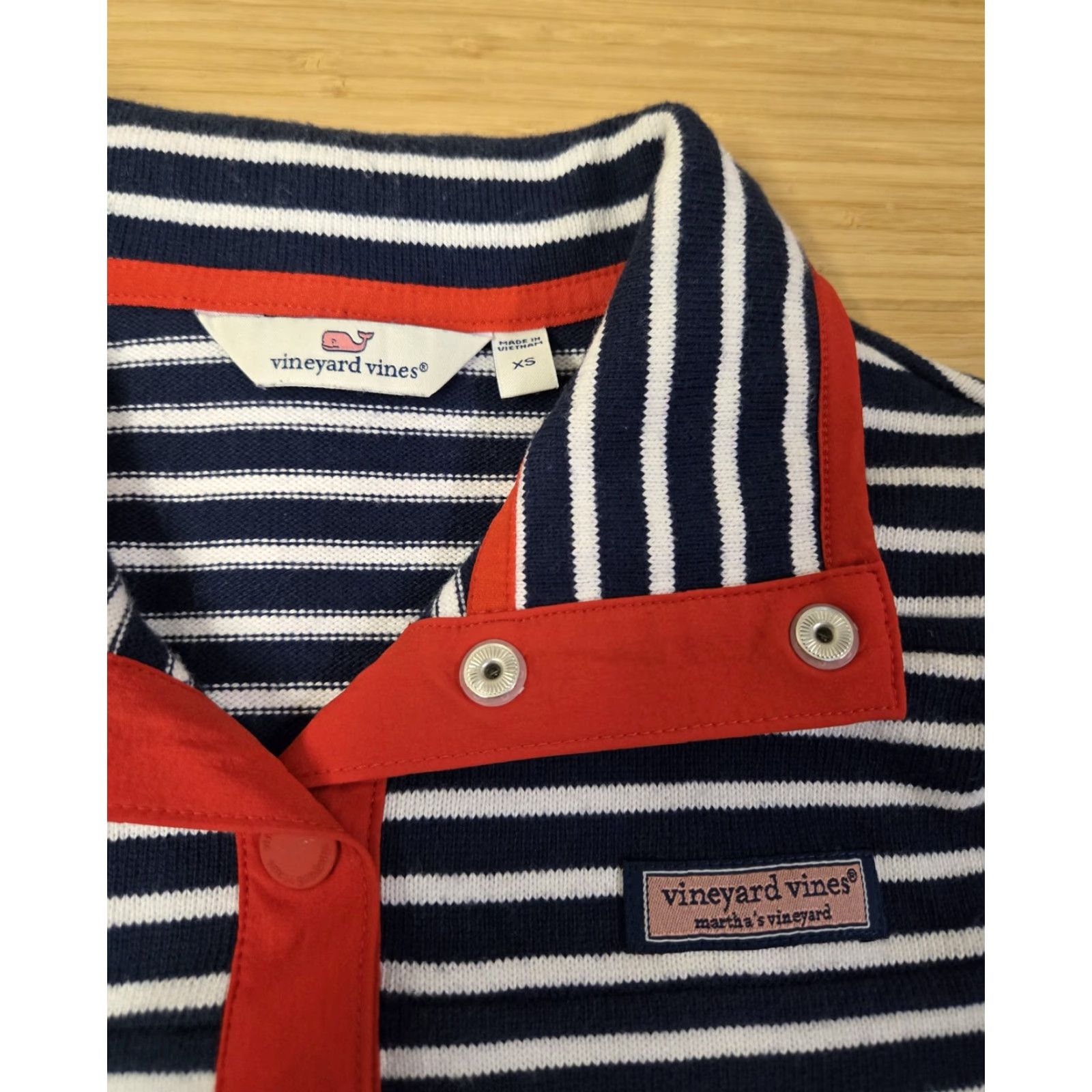 Vineyard Vines Vineyard Vines Pullover Womens XS Blue White Striped USA Flag Patriotic Patch Embroidered Kangaroo Pockets Collared 4th July Shirt Size XS / US 0-2 / IT 36-38 - 4 Thumbnail