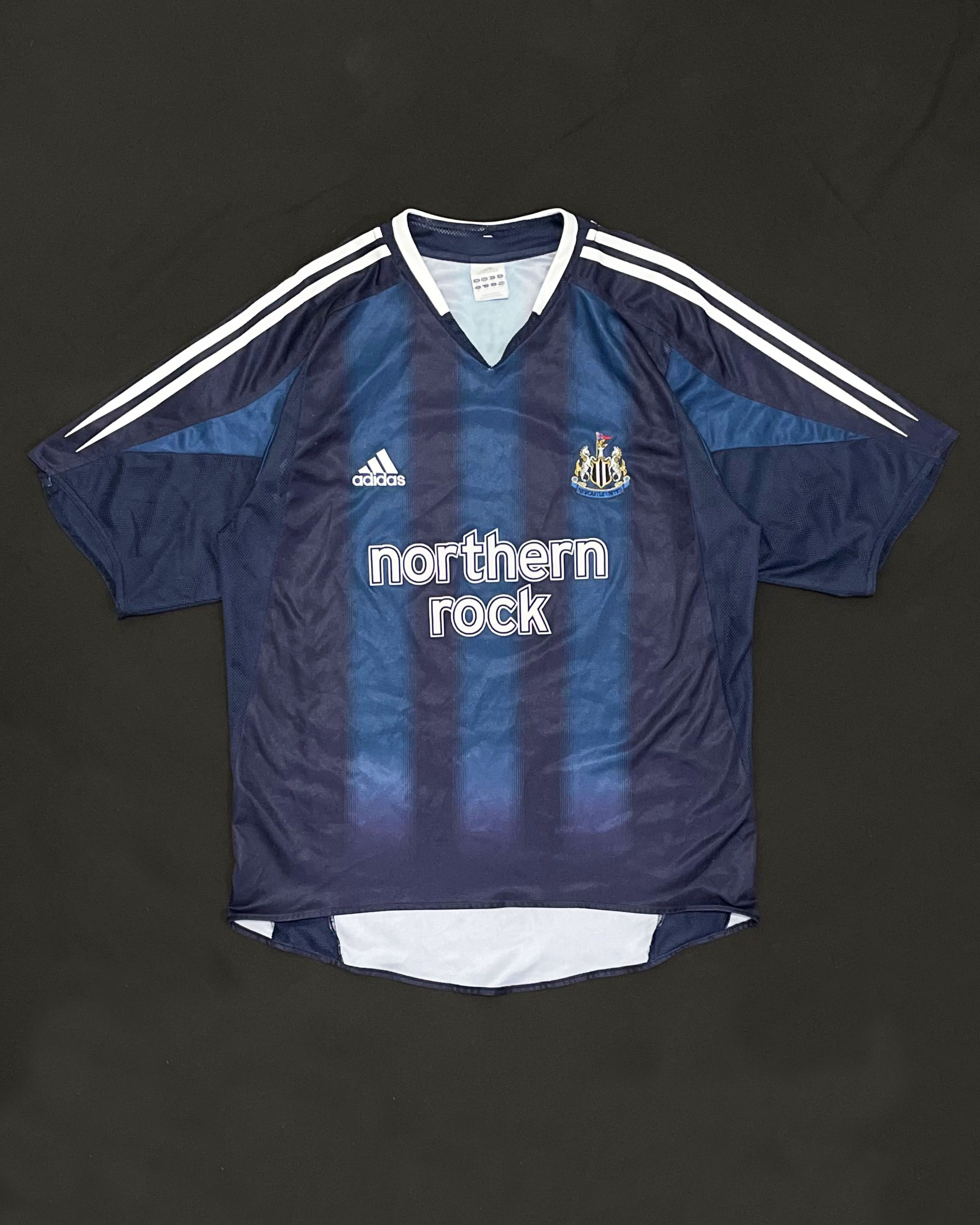 Adidas Newcastle United Away Kit 2004 2005 Size US M / EU 48-50 / 2 - 1 Thumbnail