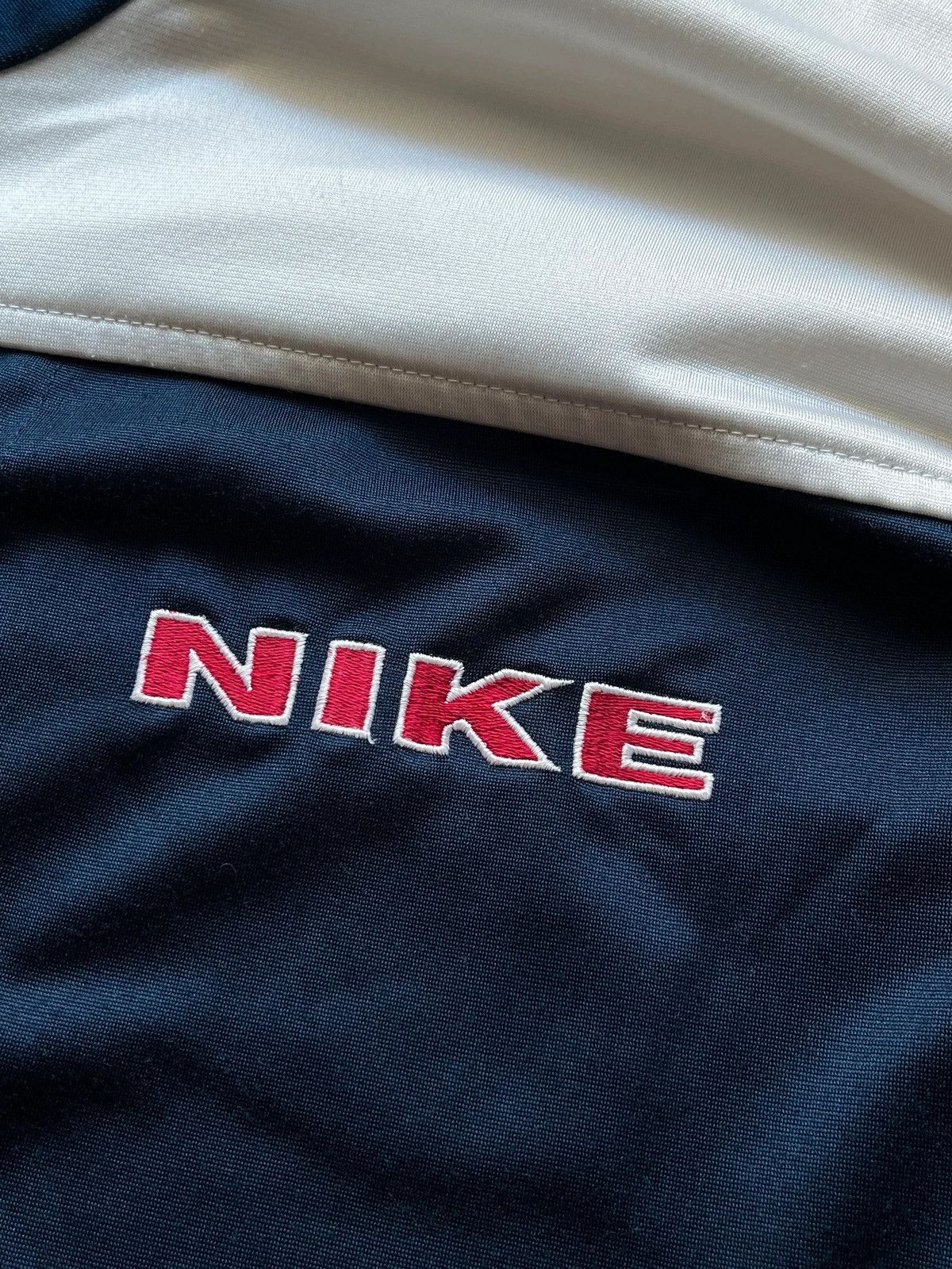 Nike Nike Jacket Sz XL 1996 Deadstock Made in Malaysia Rare Size US XL / EU 56 / 4 - 18 Thumbnail