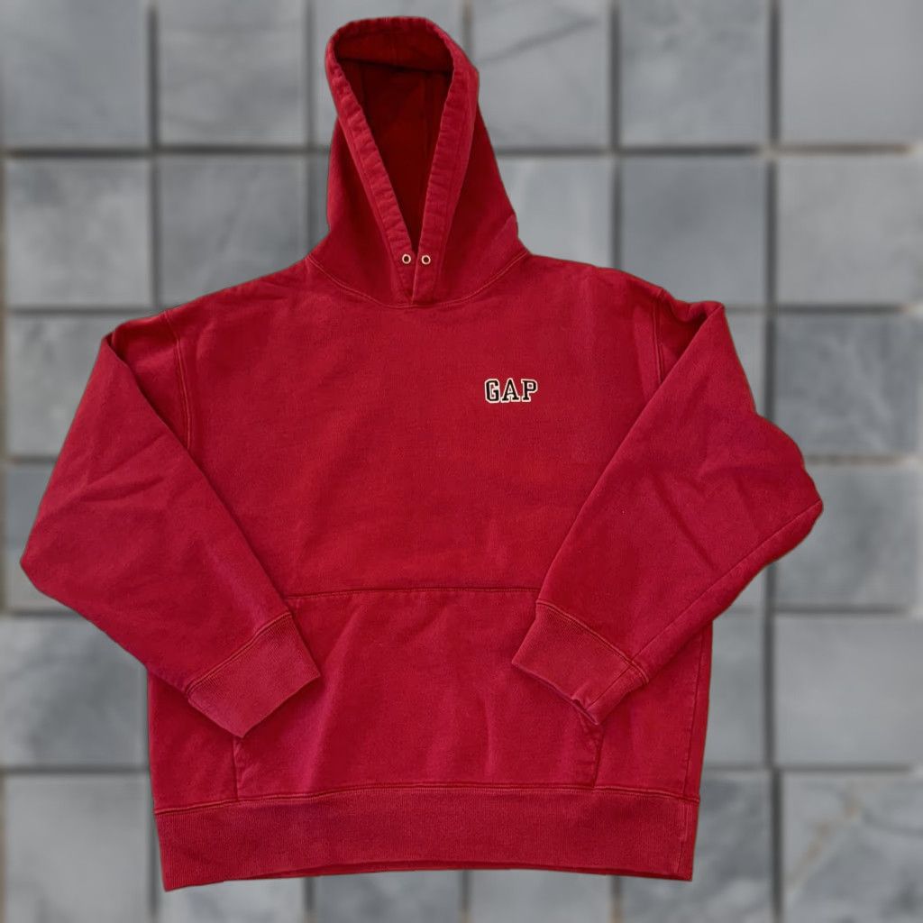 Gap VINTAGE Gap Hoodie Men Small Red Pullover 22x25 90s 00s Size US S / EU 44-46 / 1 - 1 Thumbnail