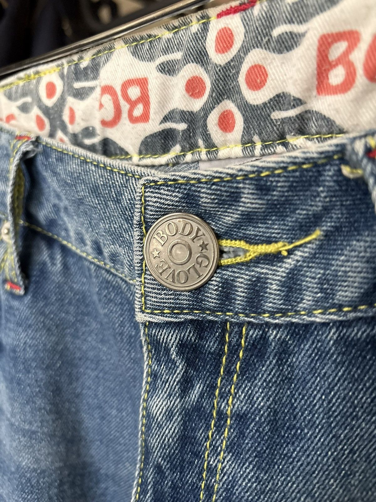 Body Glove Body Glove Y2K Patch Denim Size 32 Size US 32 / EU 48 - 4 Thumbnail