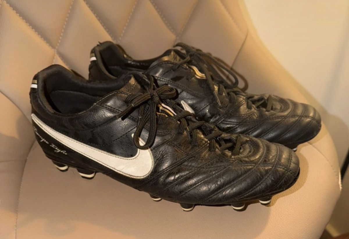 Nike Nike tiempo light football boots cleats vintage Size US 9.5 / EU 42-43 - 2 Thumbnail