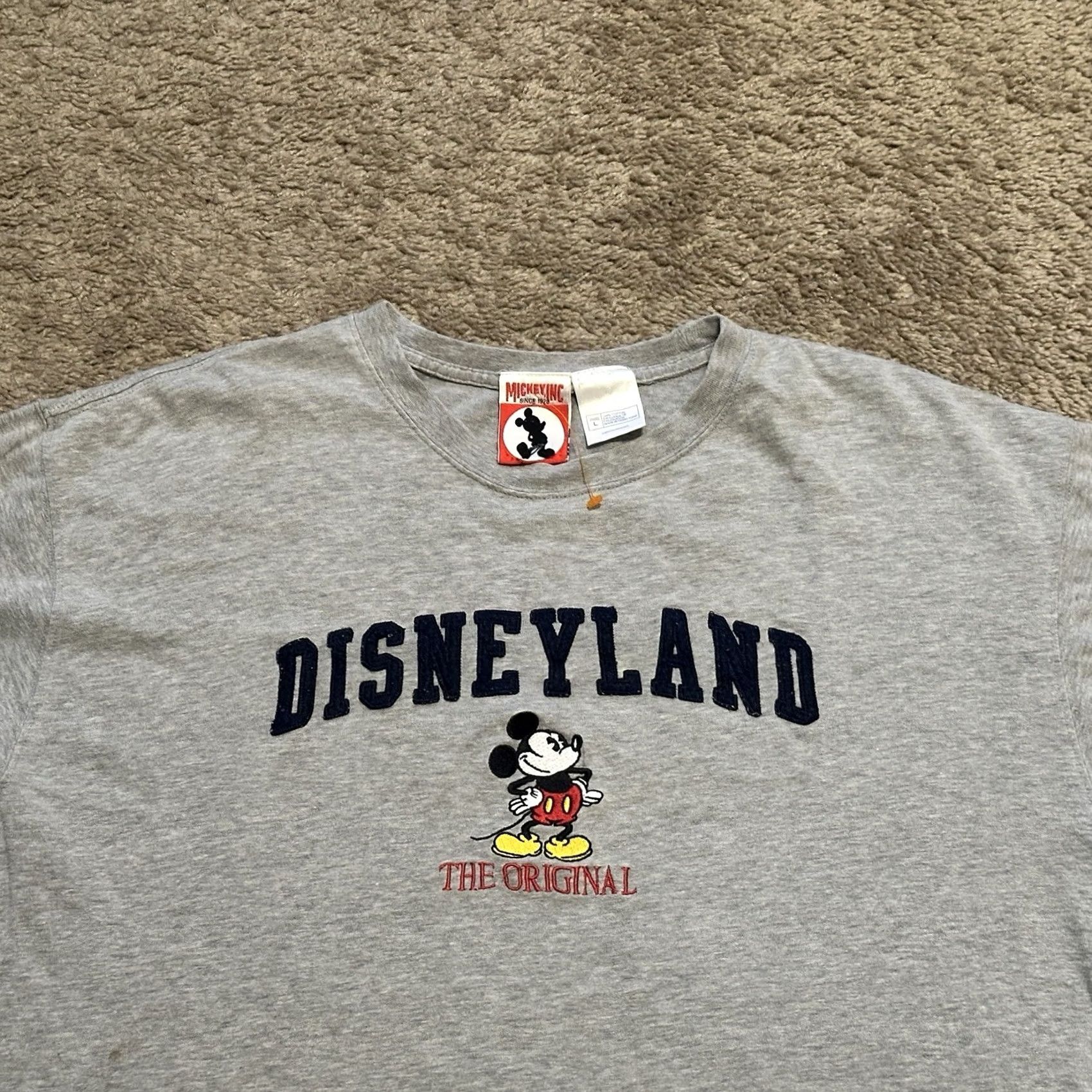 Disney VINTAGE Disney Mickey Mouse Embroidered Shirt Mens XL 90s Short Sleeve Gray Cotton Knit Size US L / EU 52-54 / 3 - 2 Thumbnail