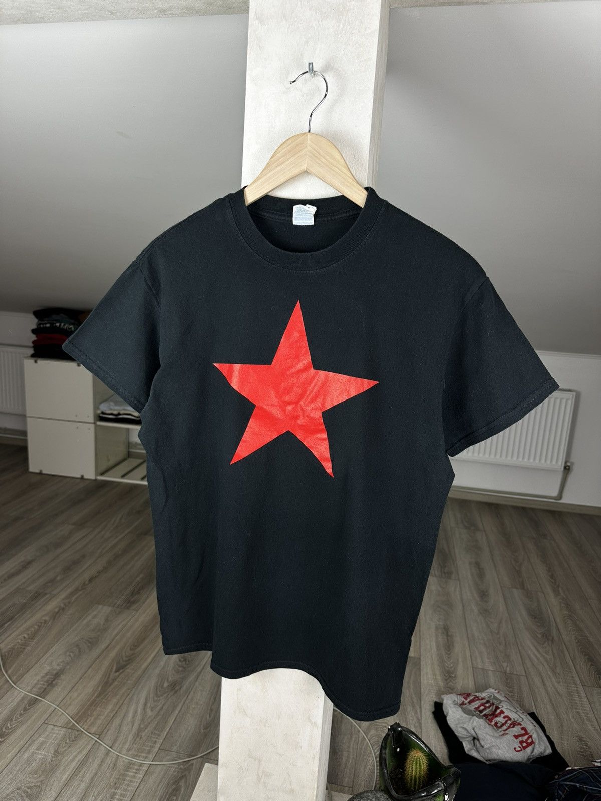 Vintage Vintage Che Guevara Red Star Revolutionist T Shirt Size US M / EU 48-50 / 2 - 1 Thumbnail