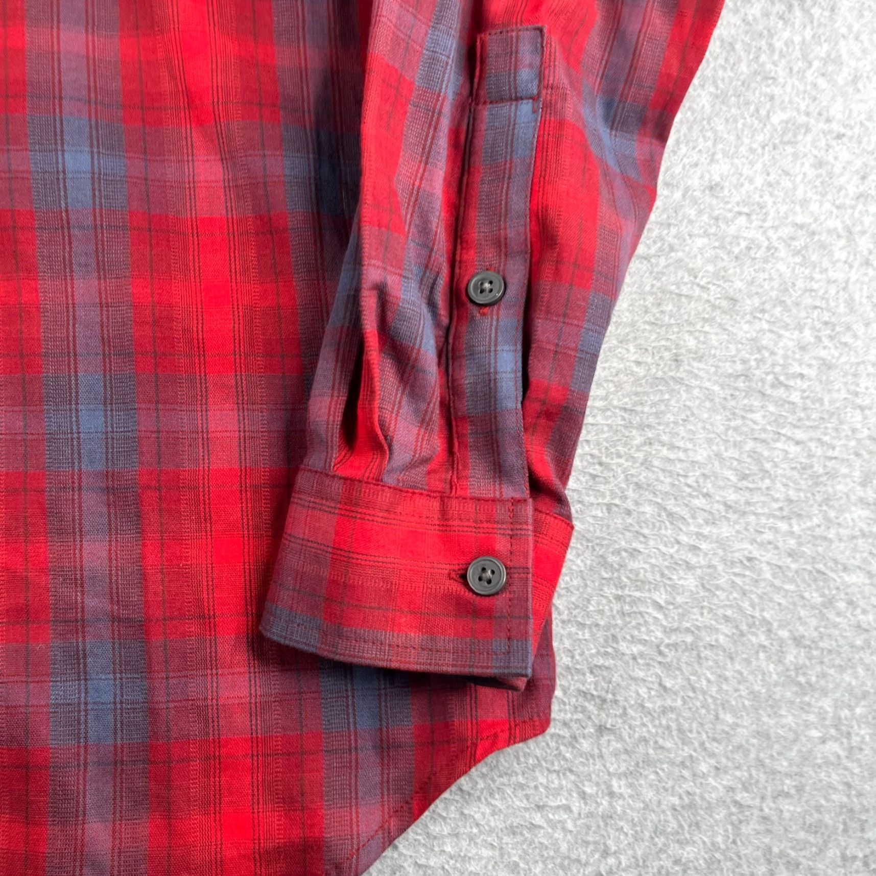 Vintage Columbia Shirt Large Red Plaid Regular Fit Long Sleeve Button-Up Pocket Casual Women? No, Men. Size US L / EU 52-54 / 3 - 2 Thumbnail
