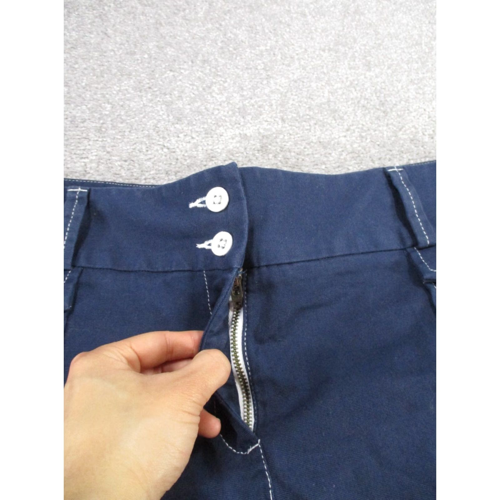 Vintage VINTAGE L.L.Bean Shorts Womens 16 Navy Blue Cotton Cuffed Size 38" / US 16 / IT 52 - 2 Thumbnail