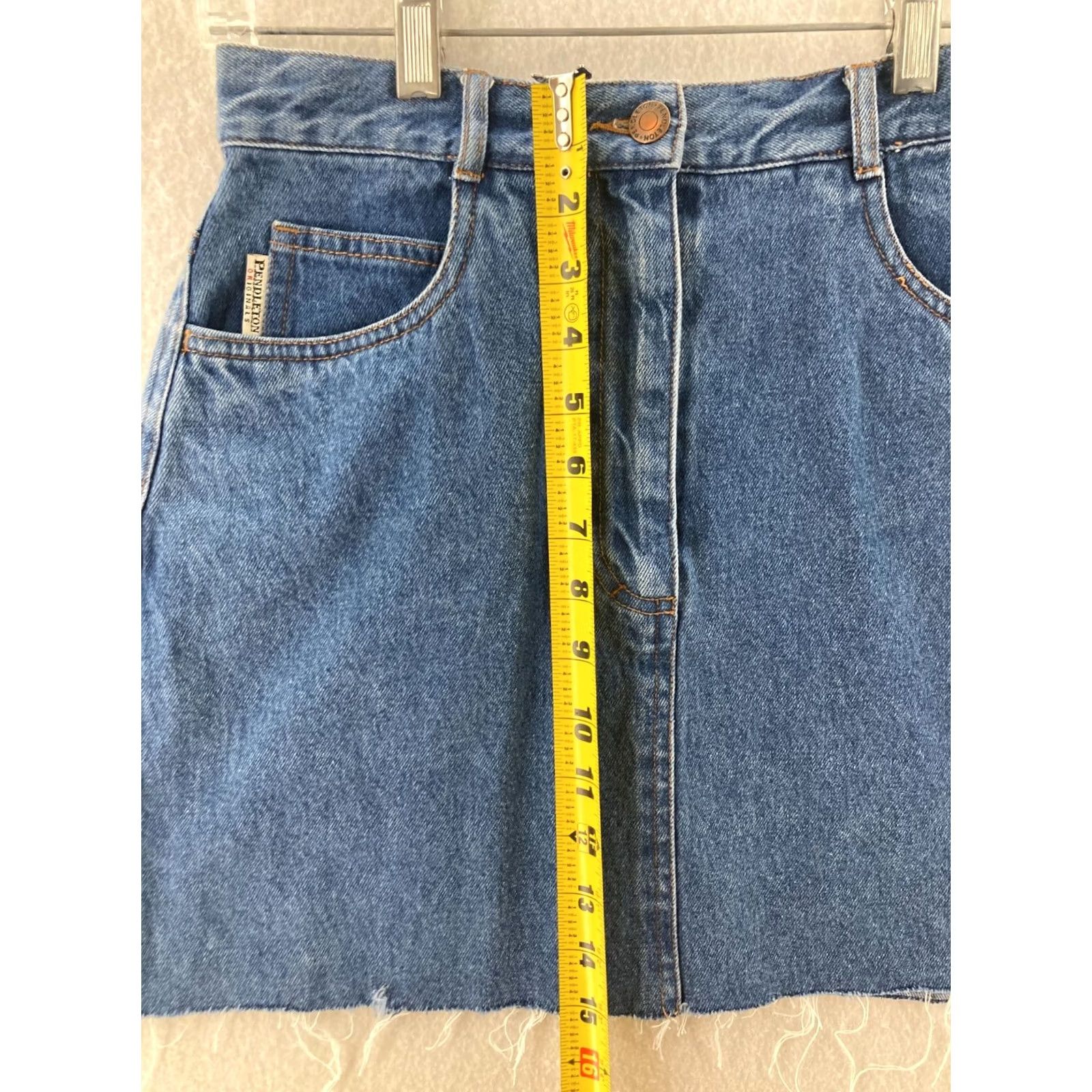Pendleton VINTAGE Pendleton Denim Skirt Womens 4 Blue Knee Length Denim Pencil/Straight With Pockets Zipper Slit All Seasons 4 Beat Size 27" / US 4 / IT 40 - 3 Thumbnail