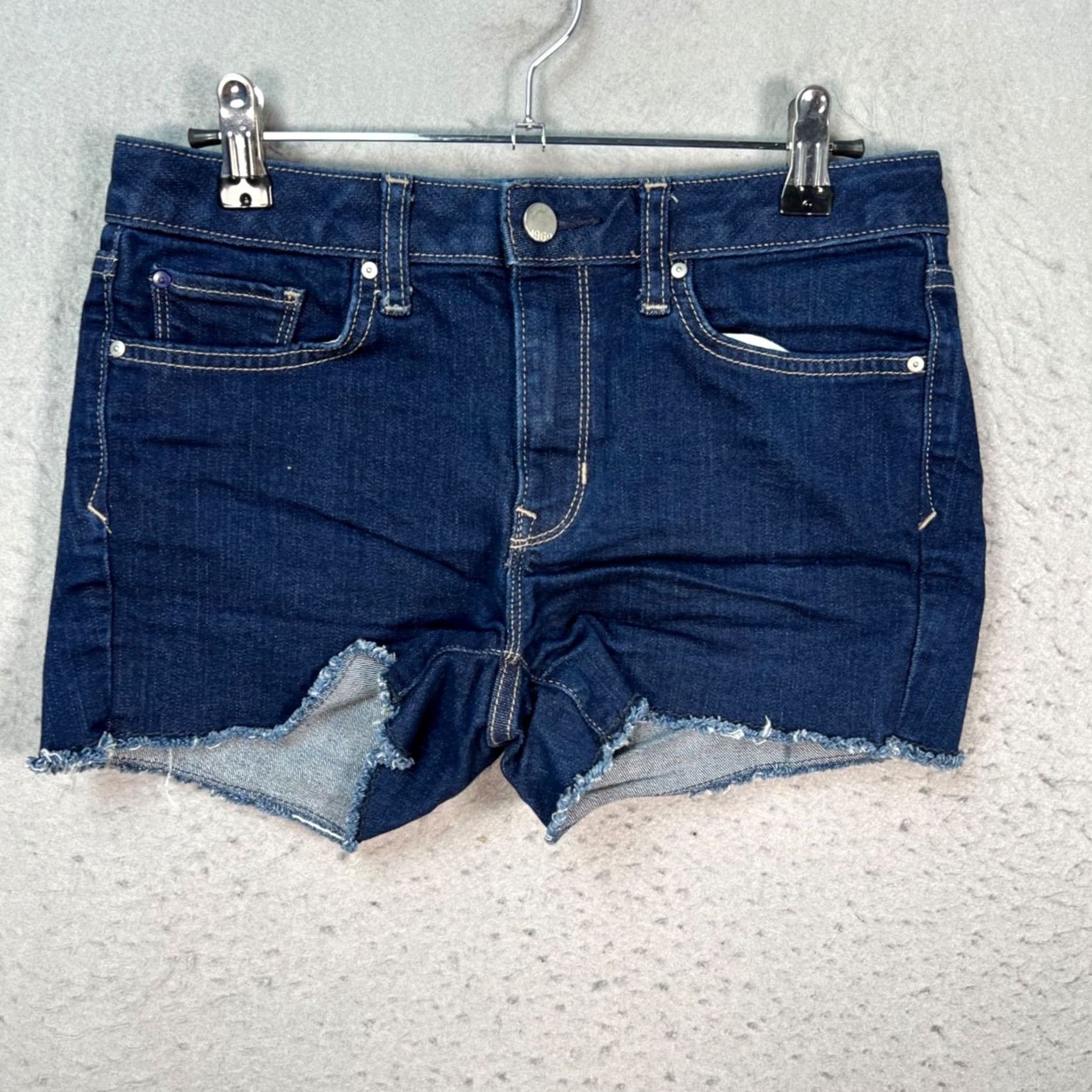 Gap Gap 1969 Slim Cut-Offs Denim Shorts Dark Blue Distressed Hem 25 Womens Jeans Shorts Casual Summer Women's Fit 5-Pocket Denim Gap Size 42" / US 20 - 2 Thumbnail