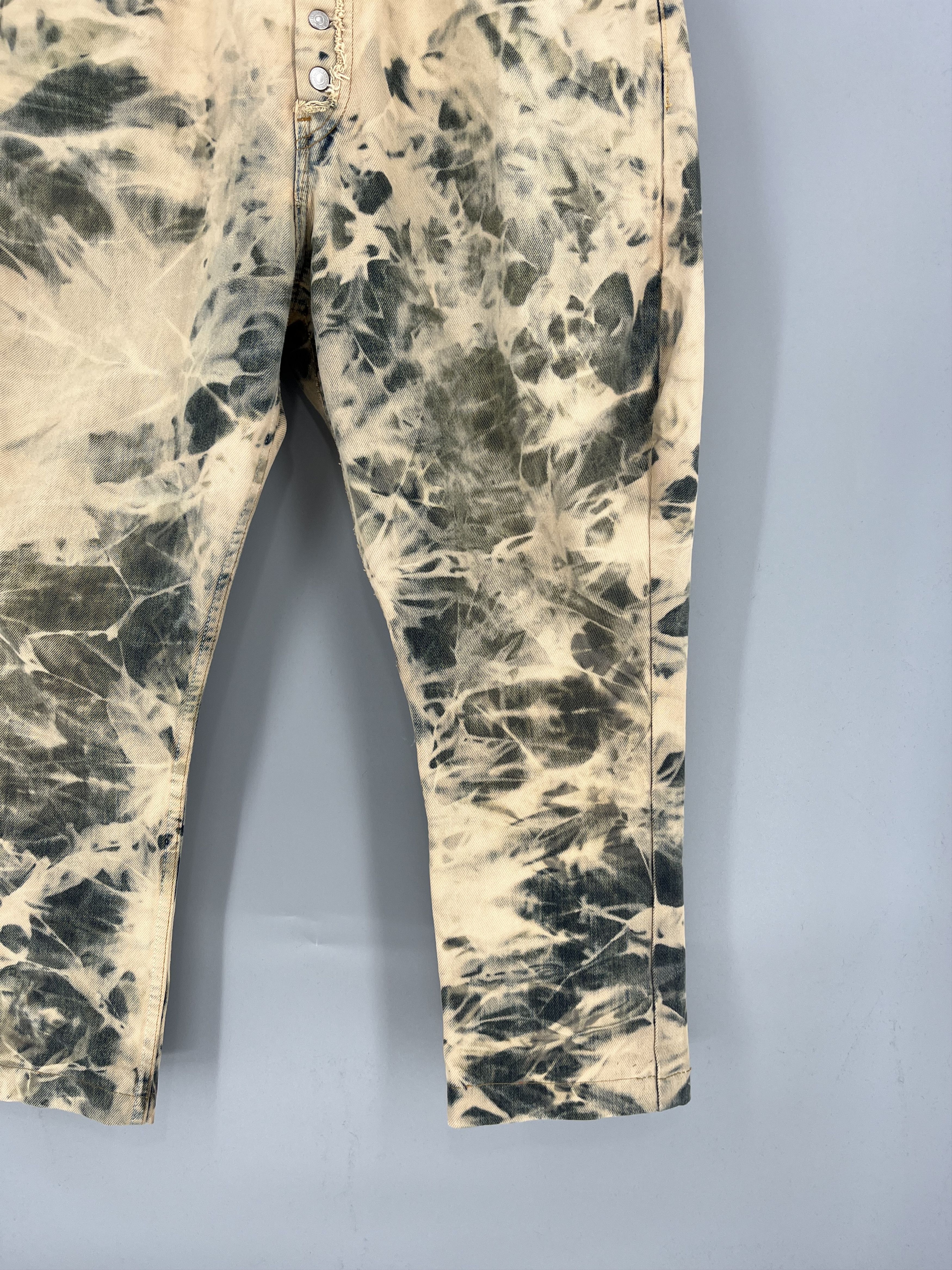 Other 90s Levi’s 501 Patchwork Multipocket Denim Custom Jeans USA Size US 32 / EU 48 - 4 Thumbnail
