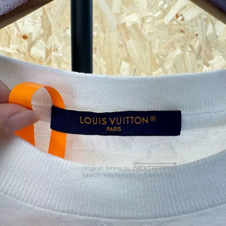 Louis Vuitton Louis Vuitton 24 SS white dark lines full logo short sleev Size US S / EU 44-46 / 1 - 3 Thumbnail