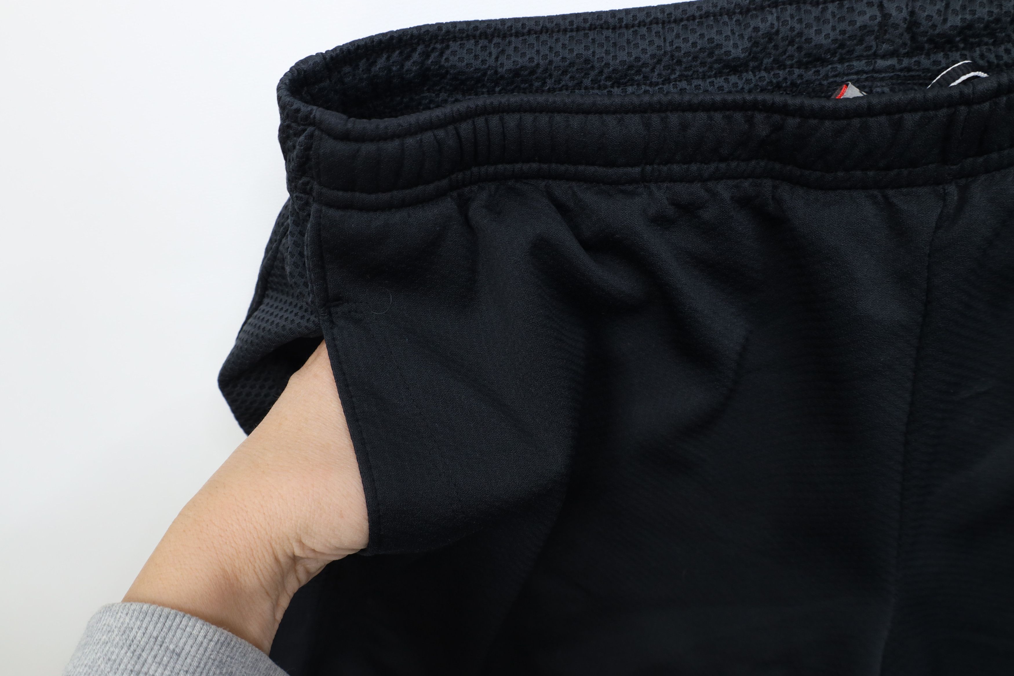 Nike Vintage Y2K Nike Mini Swoosh Above Knee Thermal Knit Shorts Size US 34 / EU 50 - 6 Thumbnail