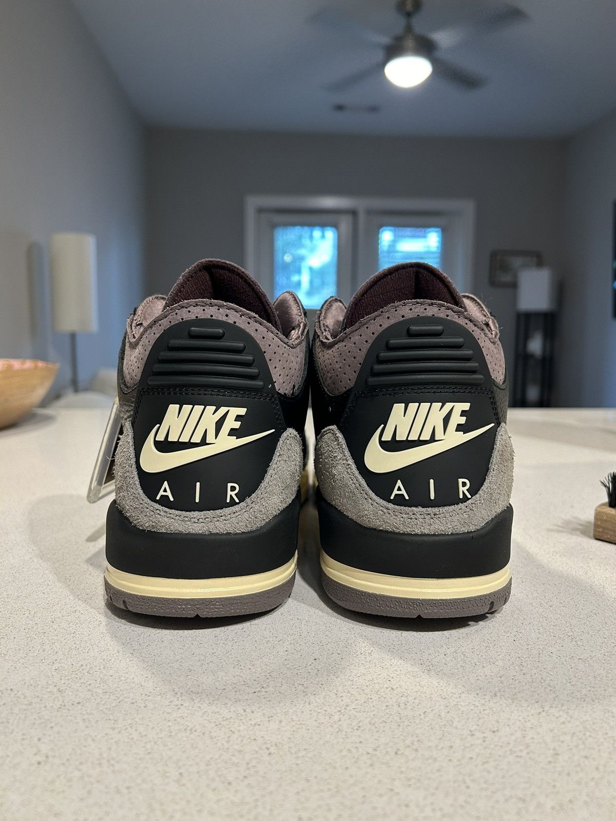 Jordan Brand A Ma Maniére Jordan 3 Retro ‘While You Were Sleeping’ Size US 10.5 / EU 43-44 - 6 Thumbnail