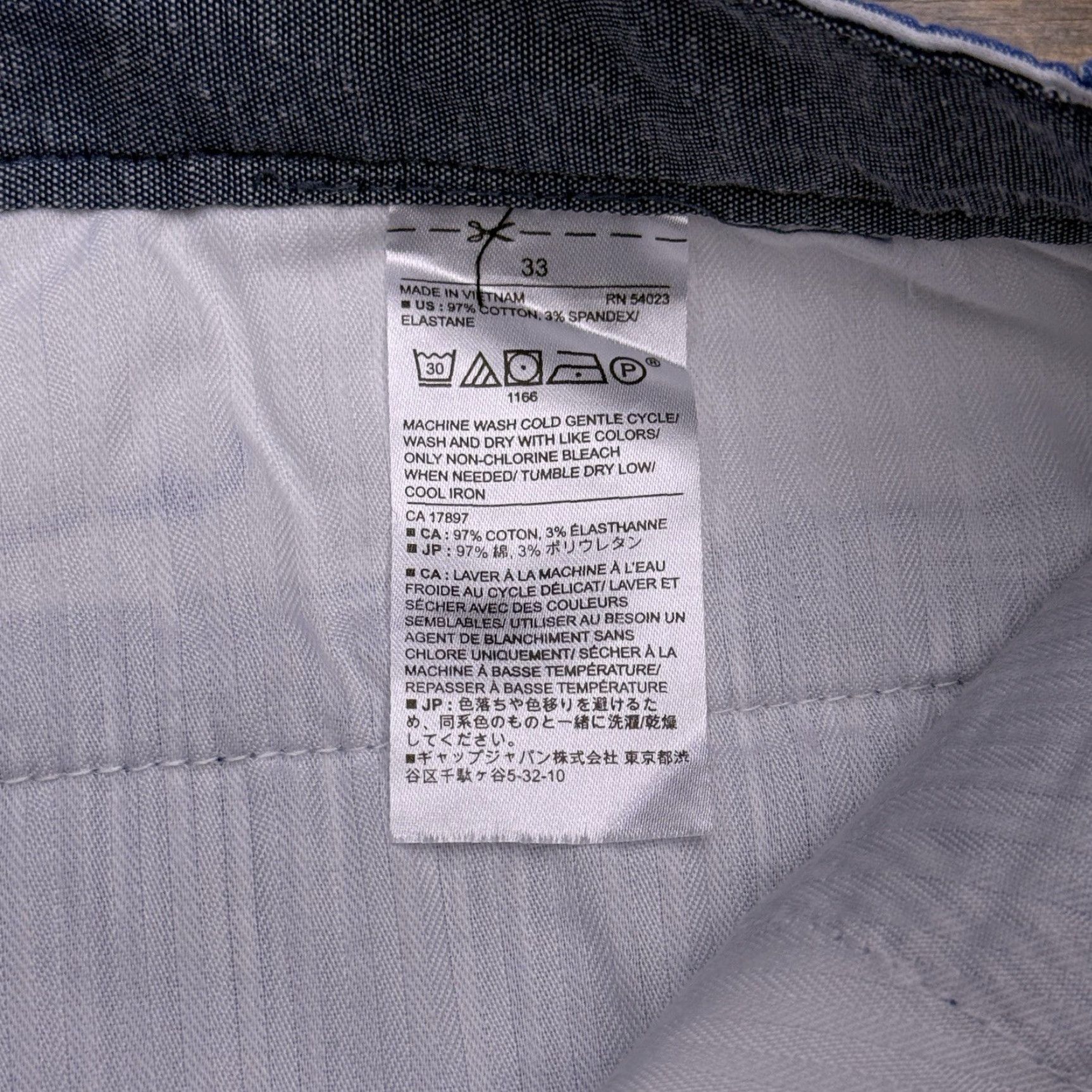 Banana Republic Banana Republic Aiden Shorts Mens 33 Chino Casual Mid Rise Stretch Blue 33 Regular Mens Shorts Size US 33 - 4 Thumbnail