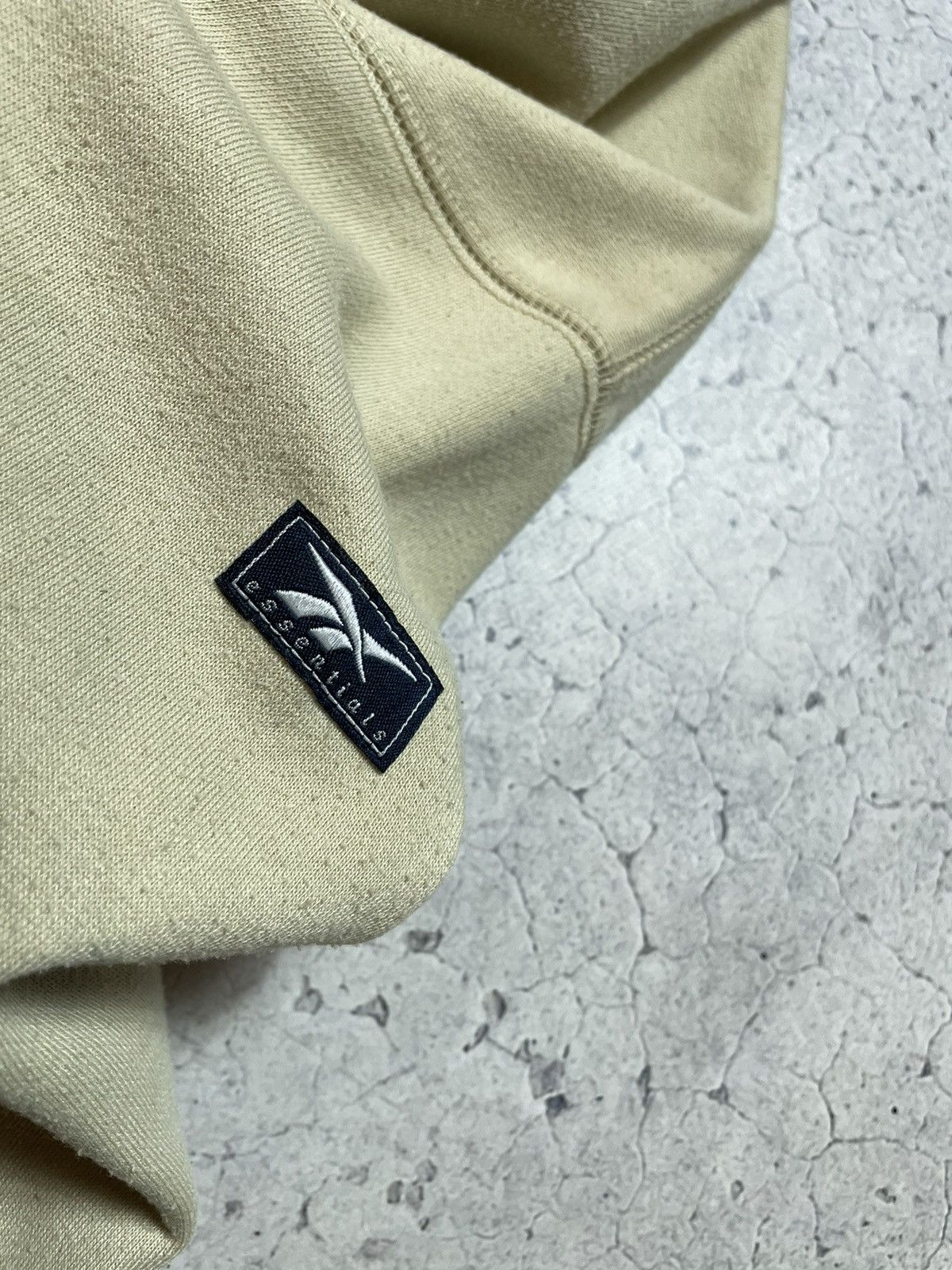 Reebok Vintage Cream Baggy Reebok Big Logo Sweatshirt Y2K Size US M / EU 48-50 / 2 - 7 Thumbnail