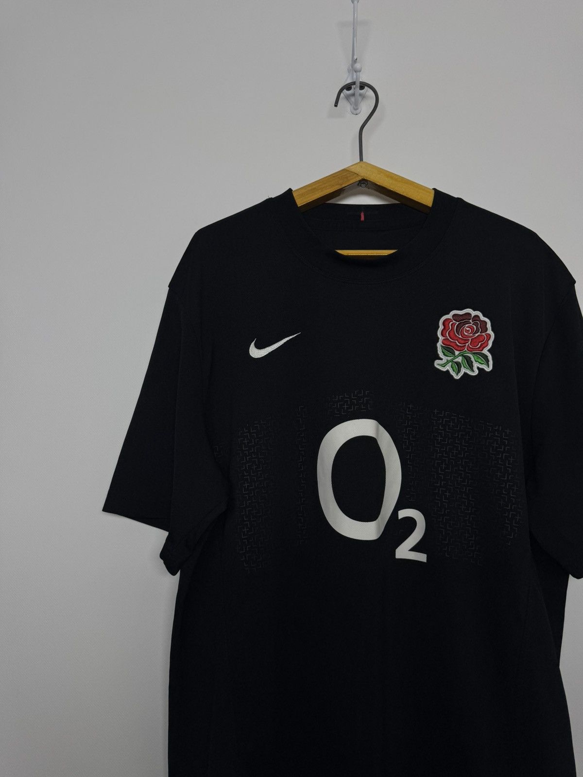 Nike Vintage Y2k Nike England O2 Soccer Jersey T-Shirt 00’s Size US M / EU 48-50 / 2 - 6 Thumbnail