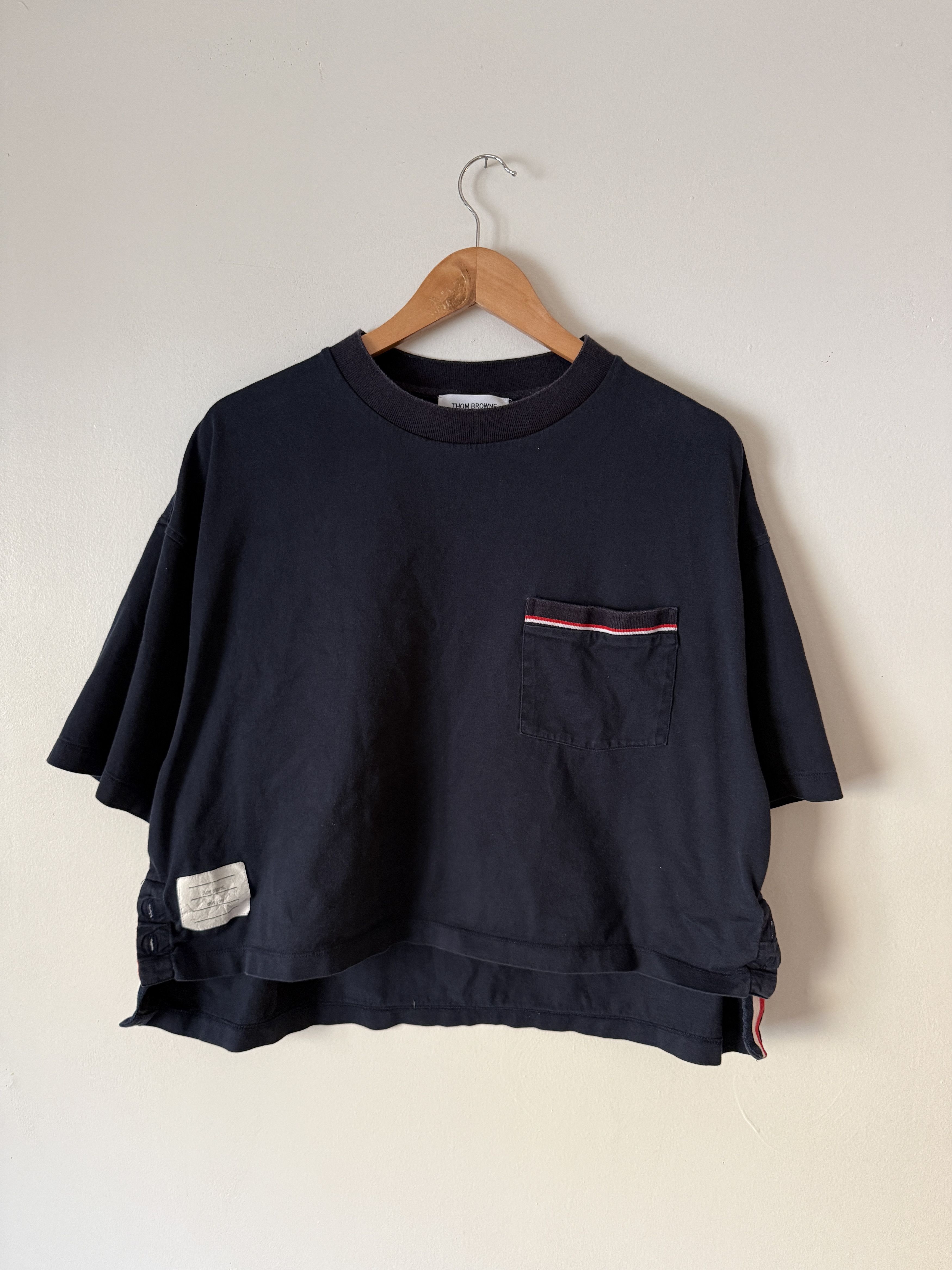 Thom Browne Thom Browne Navy Oversized Cropped T-Shirt Size US M / EU 48-50 / 2 - 1 Thumbnail