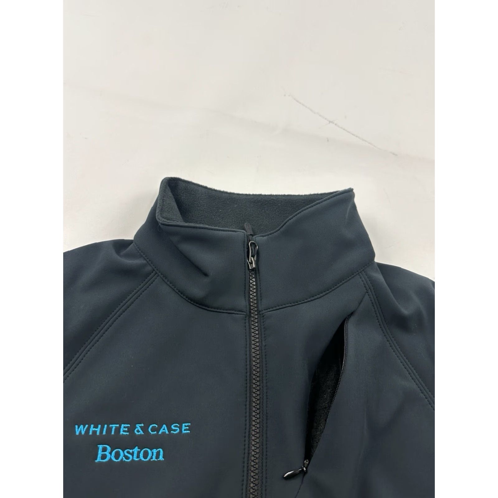 Vintage L.L. Bean Jacket Womens Medium Black Soft Shell Pathfinder Full Zip Wind-Resistant Pockets Zipper Logo Casual Travel Workwear Fall Winter Spring Size M / US 6-8 / IT 42-44 - 4 Thumbnail
