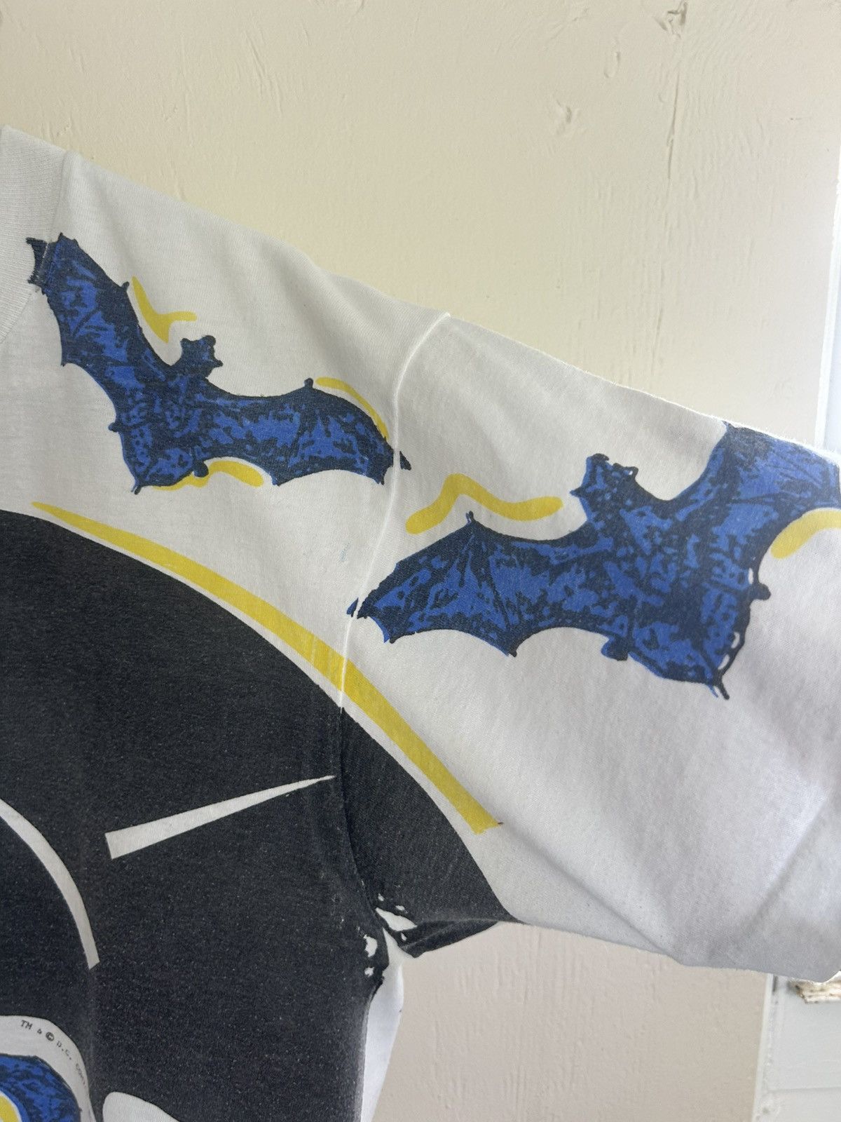 DC Comics 1988 Vintage Batman AOP Bats DC Comics T-shirt Size US L / EU 52-54 / 3 - 4 Thumbnail