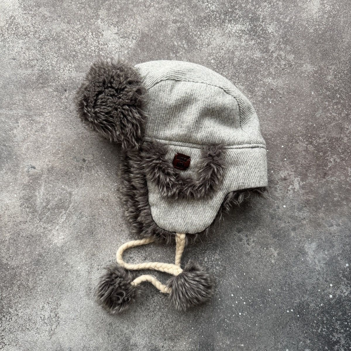 20471120 Amazing Faux Fur Y2K Ushanka Hat (Trapper Hat) Size ONE SIZE - 2 Thumbnail