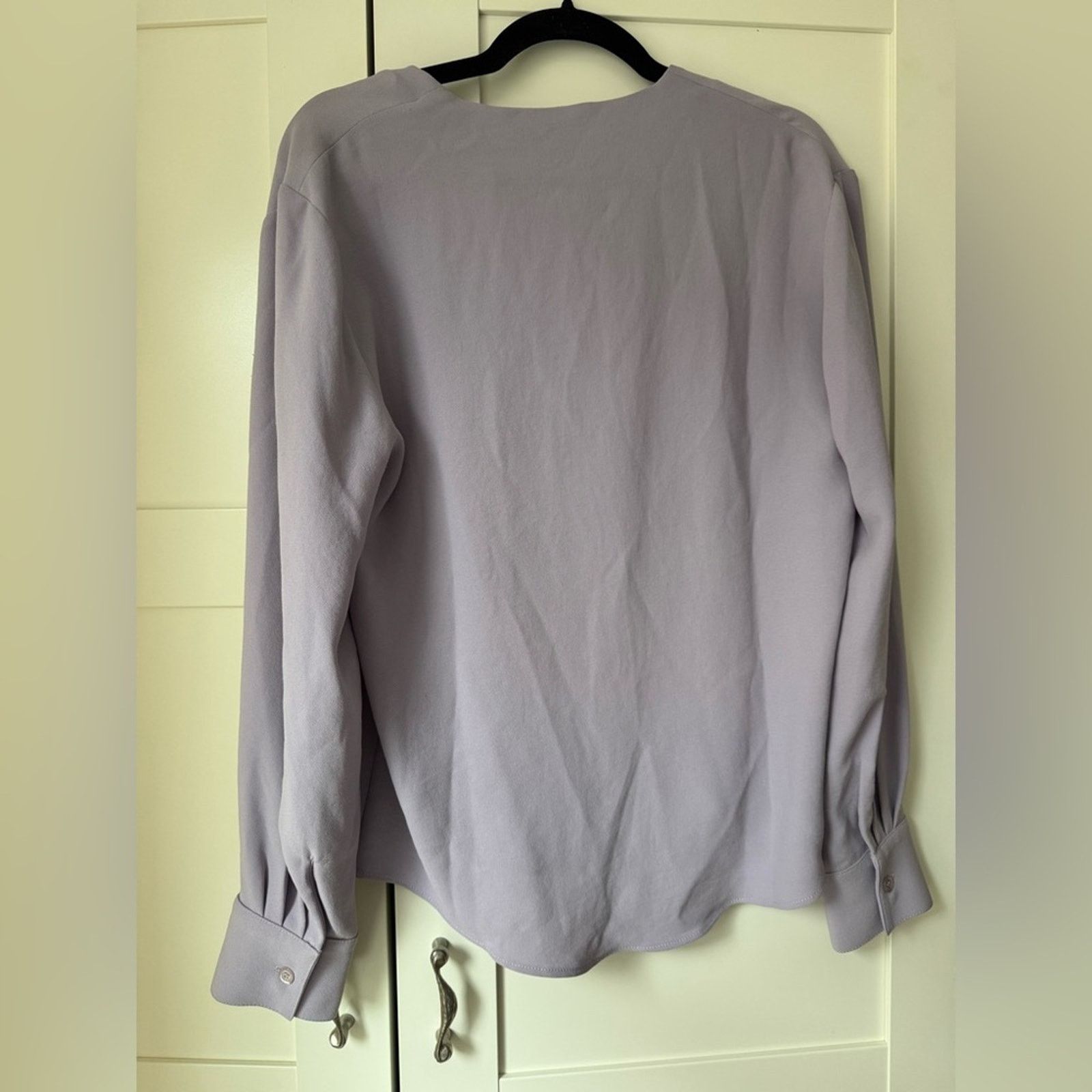 Iro IRO Lavender V-Neck Blouse NWT Size L / US 10 / IT 46 - 2 Thumbnail
