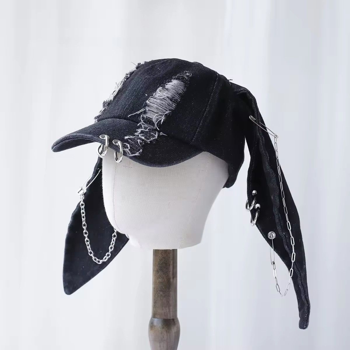 Japanese Brand Avant garde rabbit ear distressed raw denim cap Size ONE SIZE - 1 Thumbnail