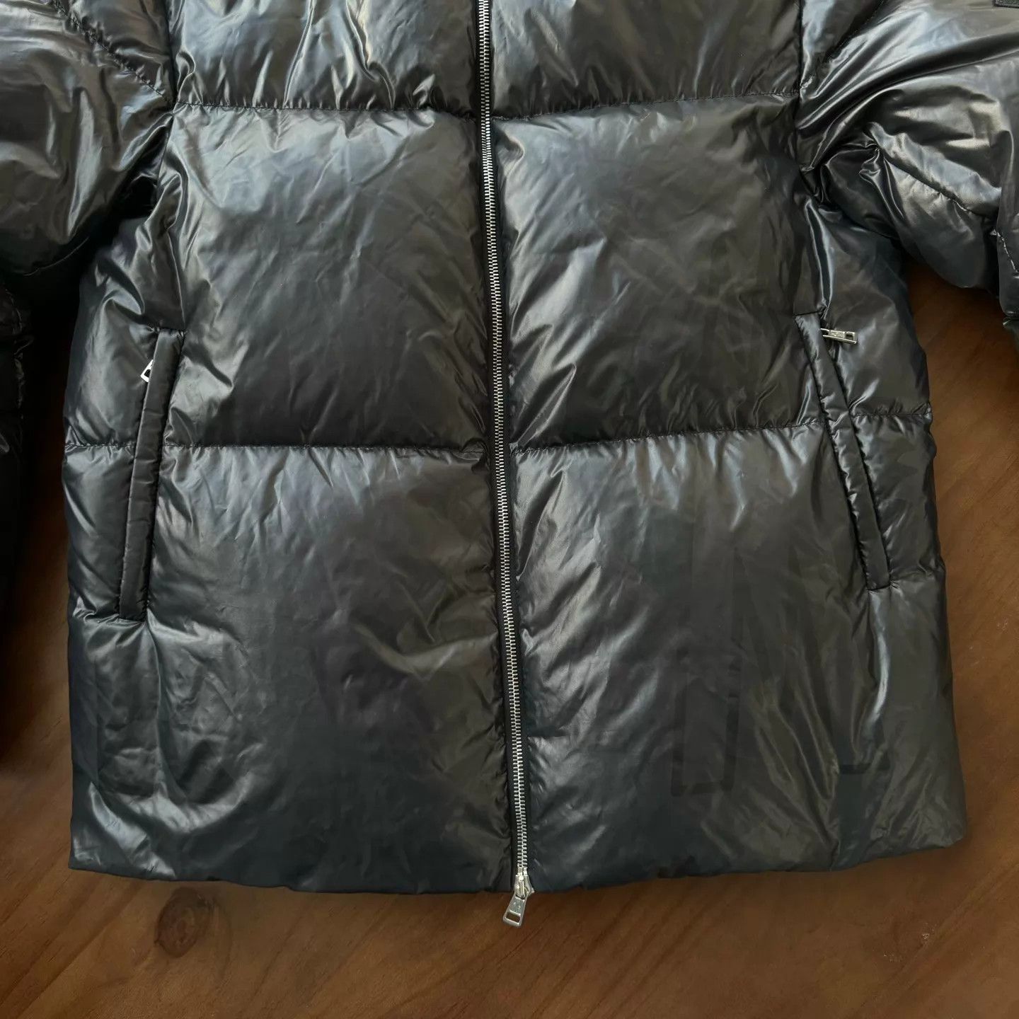 Moncler Moncler black big logo sleeve down jacket size 4 mint Size US XL / EU 56 / 4 - 4 Thumbnail