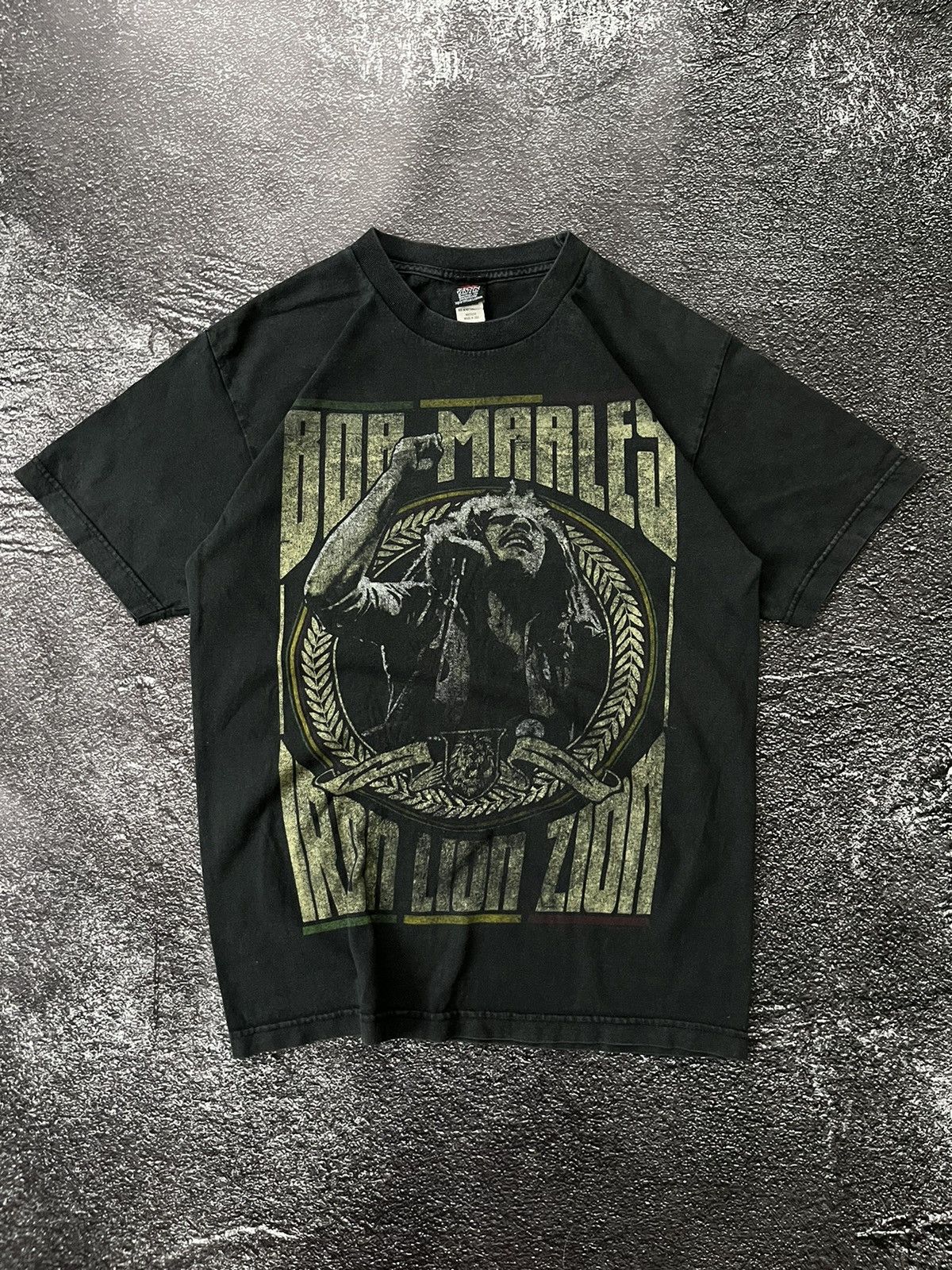 Bob Marley Vintage 2000s Zion Rootswear Bob Marley Iron Lion Zion Shirt Size US M / EU 48-50 / 2 - 1 Thumbnail