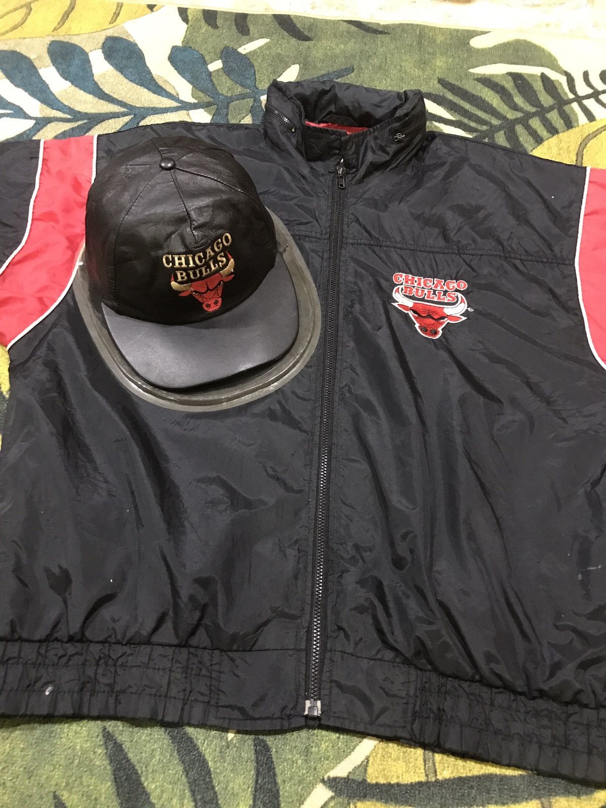 NBA × Starter Vintage Starter NBA Chicago Bulls Combo Sale Size US M / EU 48-50 / 2 - 14 Thumbnail