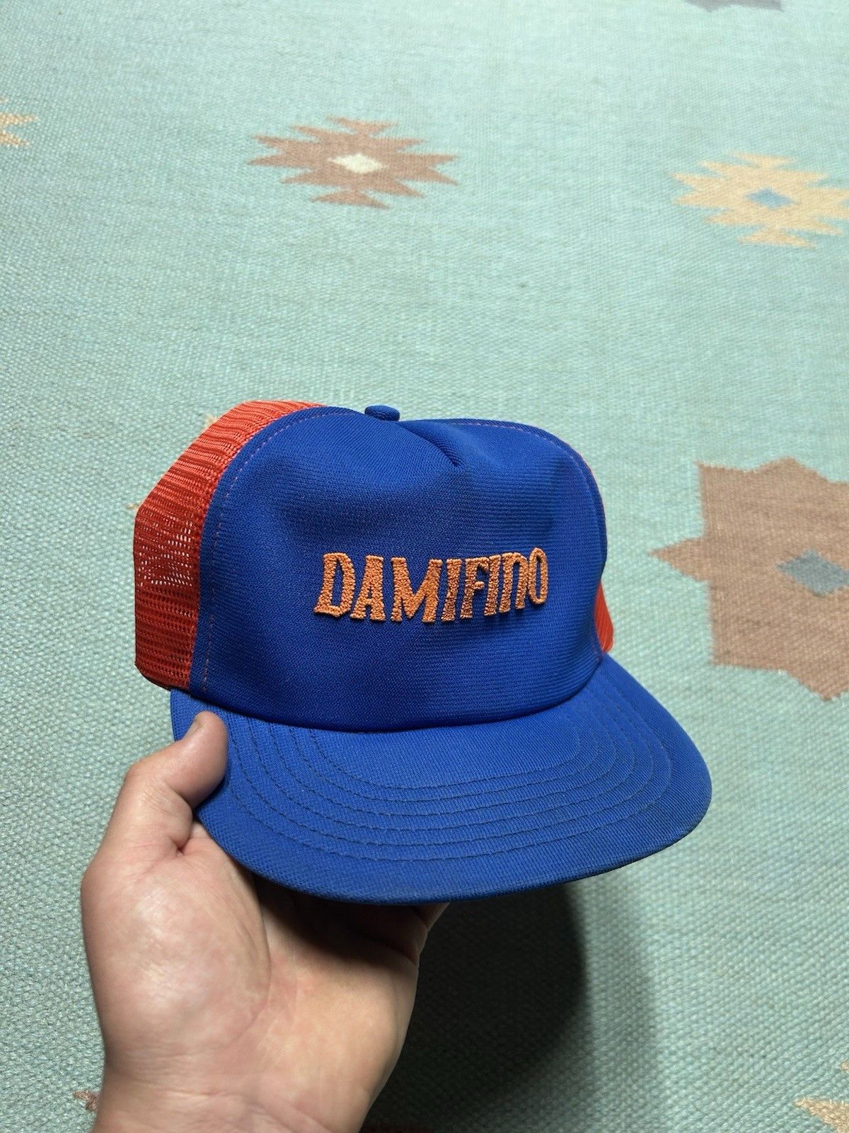 Vintage Vtg trucker hat Damifino funny humor 2 tone damn if I know Size ONE SIZE - 1 Thumbnail