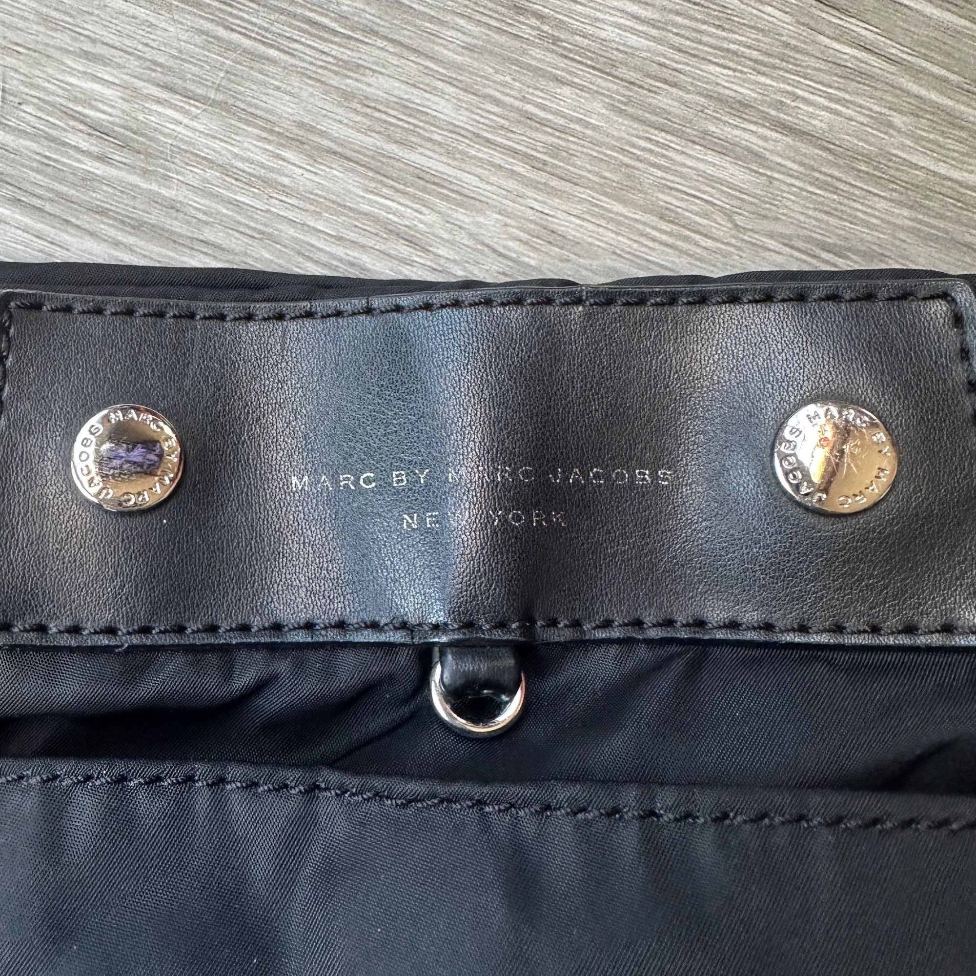 Marc by Marc Jacobs Marc by Marc Jacobs Black Nylon Tote with Leather Handle an Size ONE SIZE - 4 Thumbnail