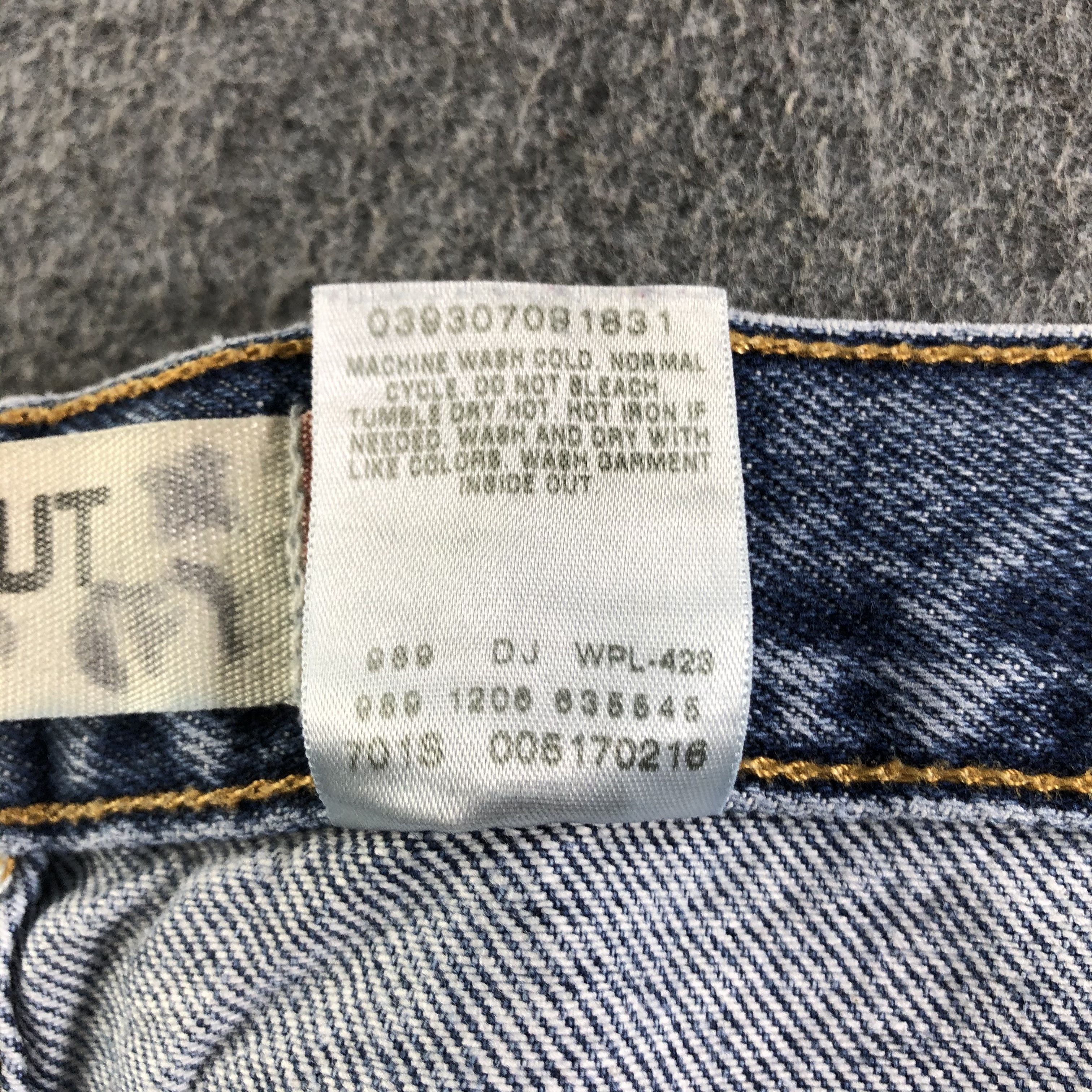 Levi's Vintage Blue Wash Levis 517 Flare Jeans-J3160 Size US 35 - 12 Thumbnail