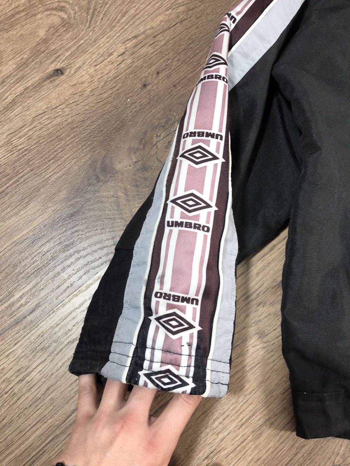 Japanese Brand × Umbro × Vintage Vintage Umbro Distressed Jacket Size US L / EU 52-54 / 3 - 5 Thumbnail
