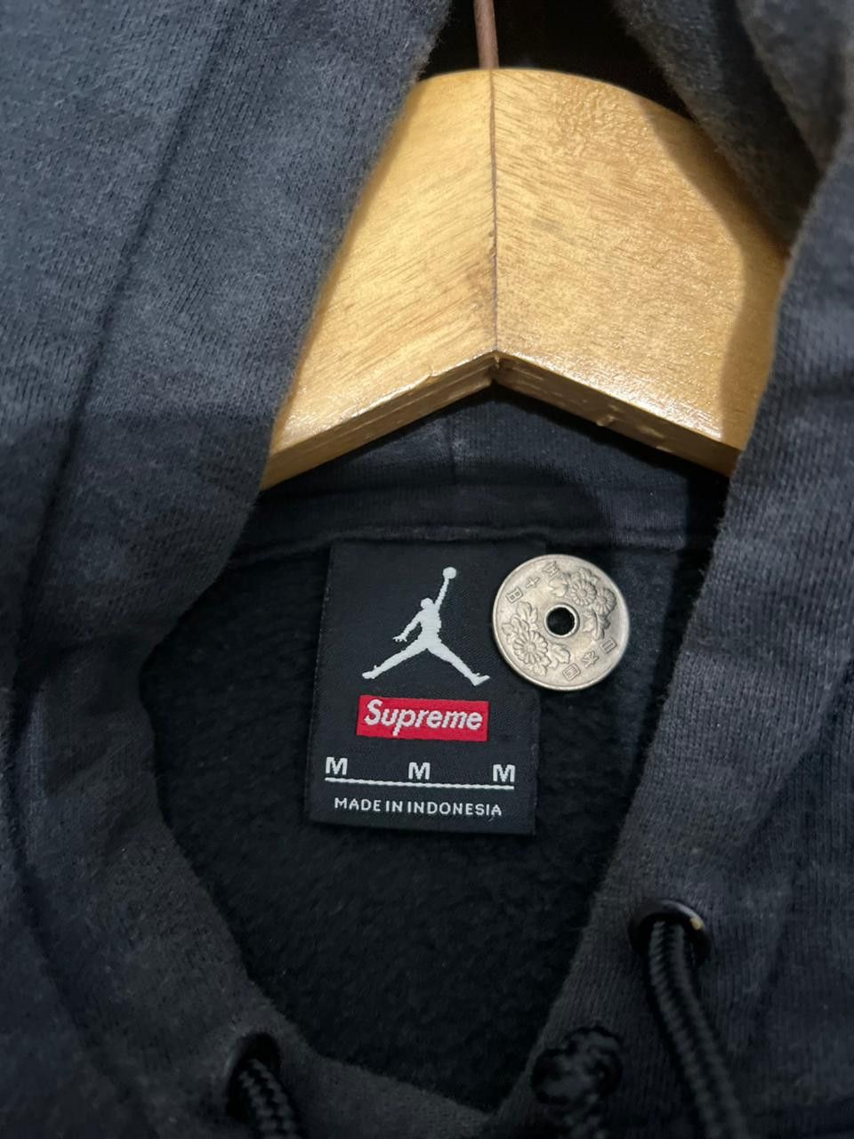 Supreme x jordan