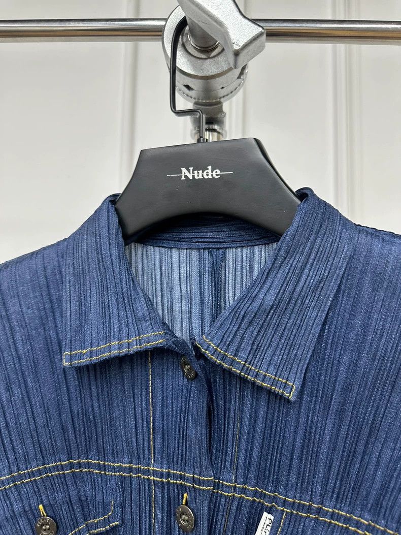Issey Miyake Issey miyake size 3 Denim pleated jacket 2504-Nextarrow Size M / US 6-8 / IT 42-44 - 4 Thumbnail