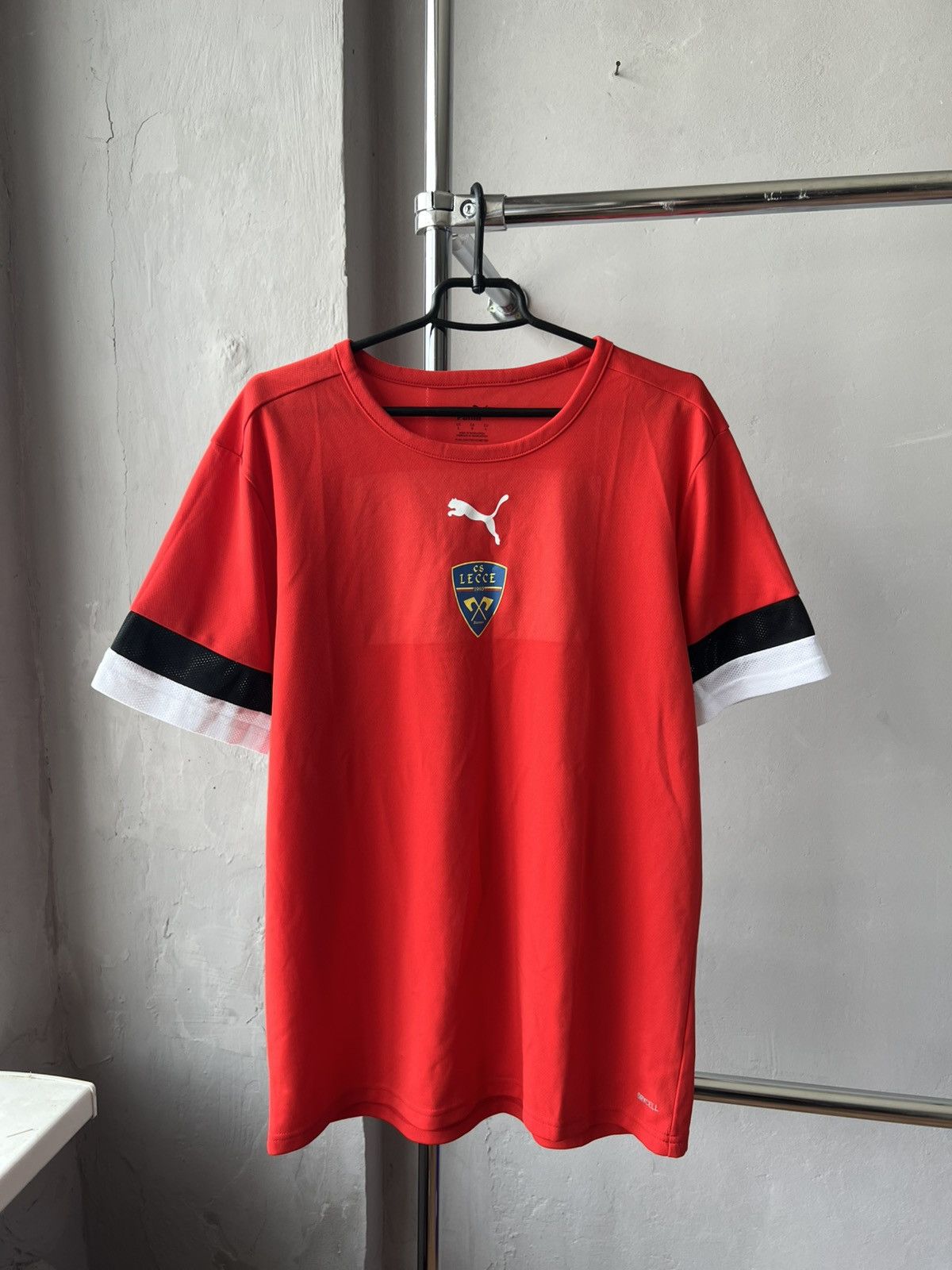 Puma 2022 CS LECCE BIENNE SOCCER JERSEY FOOTBALL SHIRT RED Size US L / EU 52-54 / 3 - 2 Thumbnail
