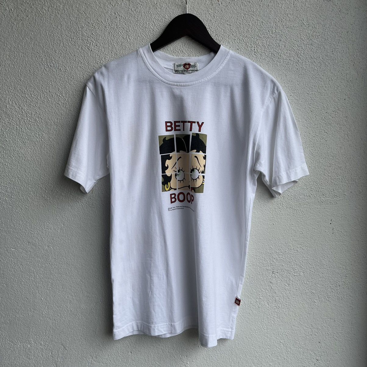 image of Vintage 1998 Betty Boop in White, Men's (Size Small)