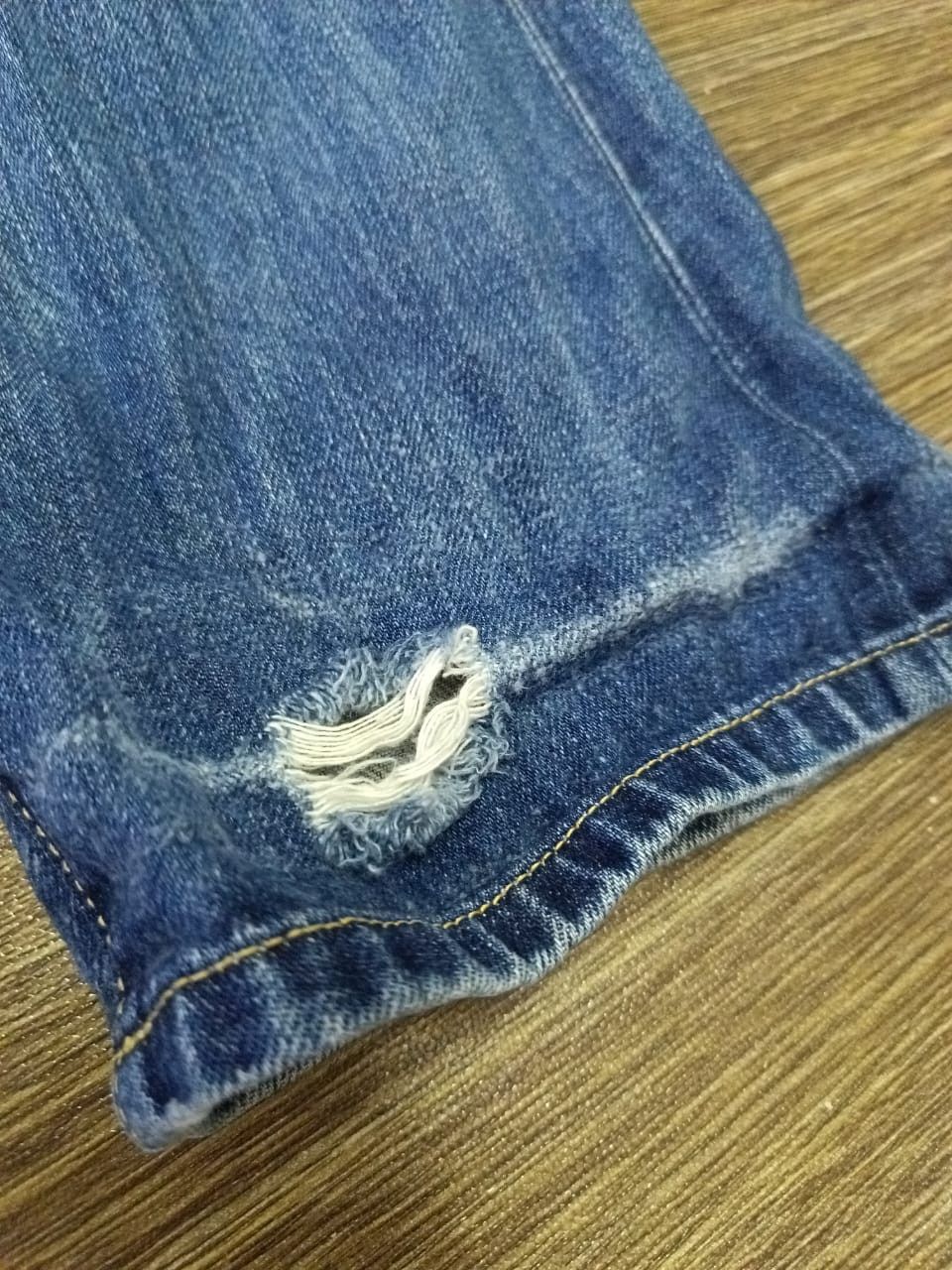 Uniqlo Distressed uniqlo selvedge Size US 31 - 6 Thumbnail