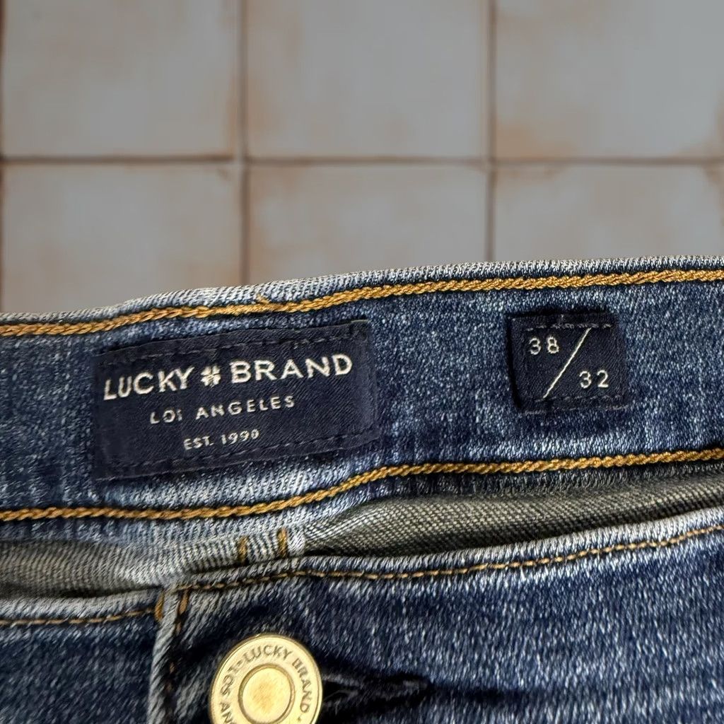 Lucky Brand Jeans Mens 38x32 221 Straight Leg Blue, Men's