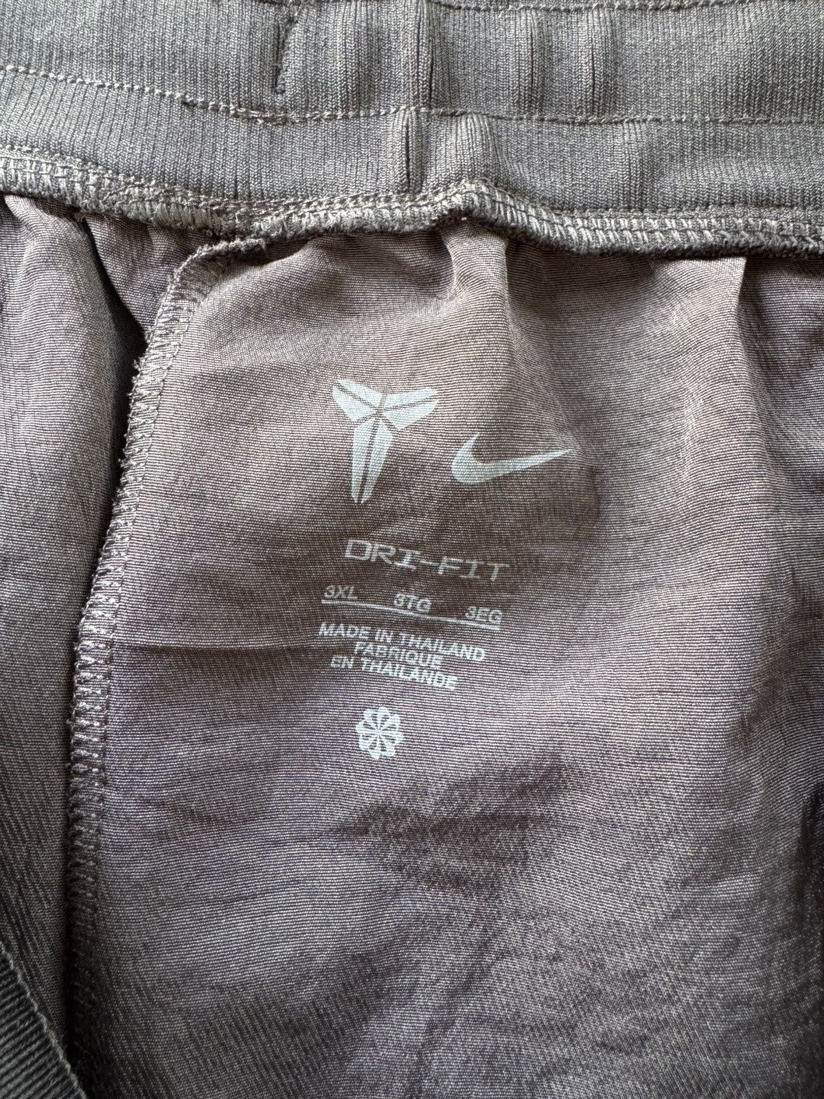 Nike Nike x Kobe Bryant Pleated Pants Size US 39 - 6 Thumbnail