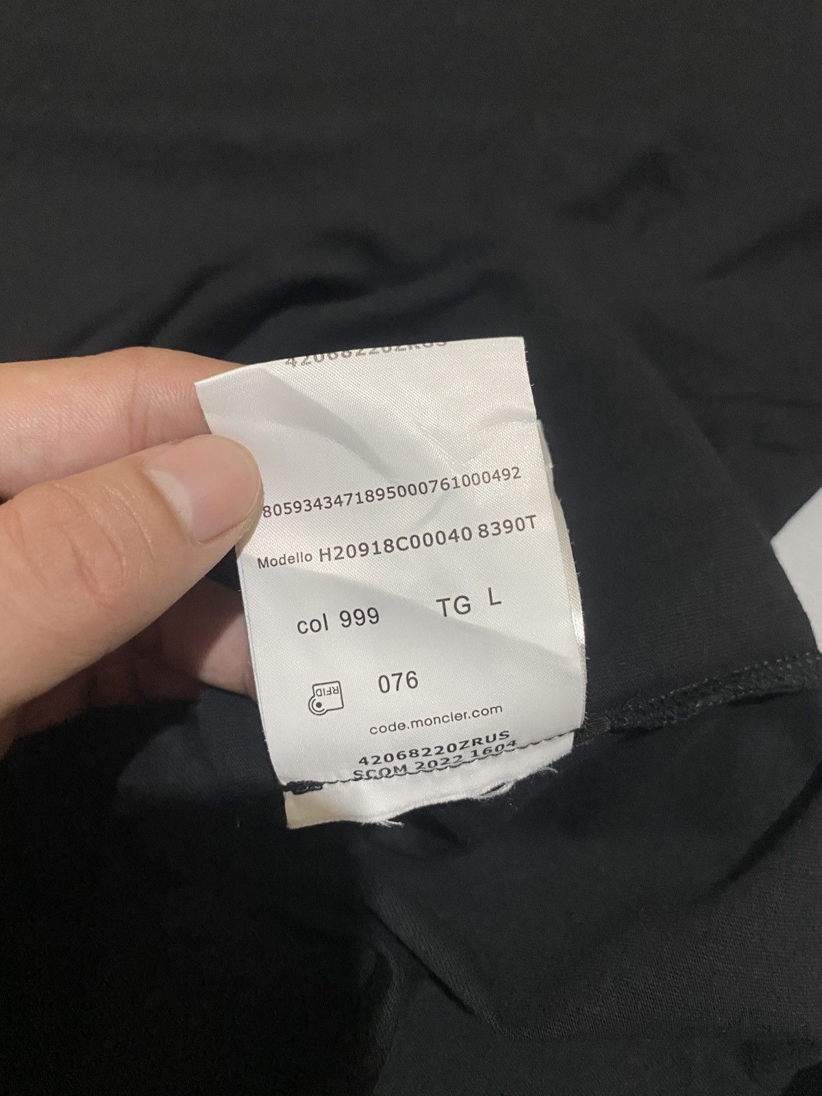 Moncler MONCLER ROUNDNECK SHIRT Size US L / EU 52-54 / 3 - 7 Thumbnail