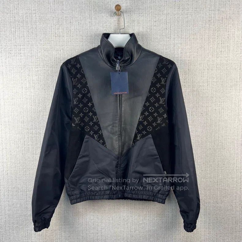 Louis Vuitton Louis Vuitton FW25 Solid Logo Embossed Inlaid Parka Jacket Size US S / EU 44-46 / 1 - 1 Thumbnail