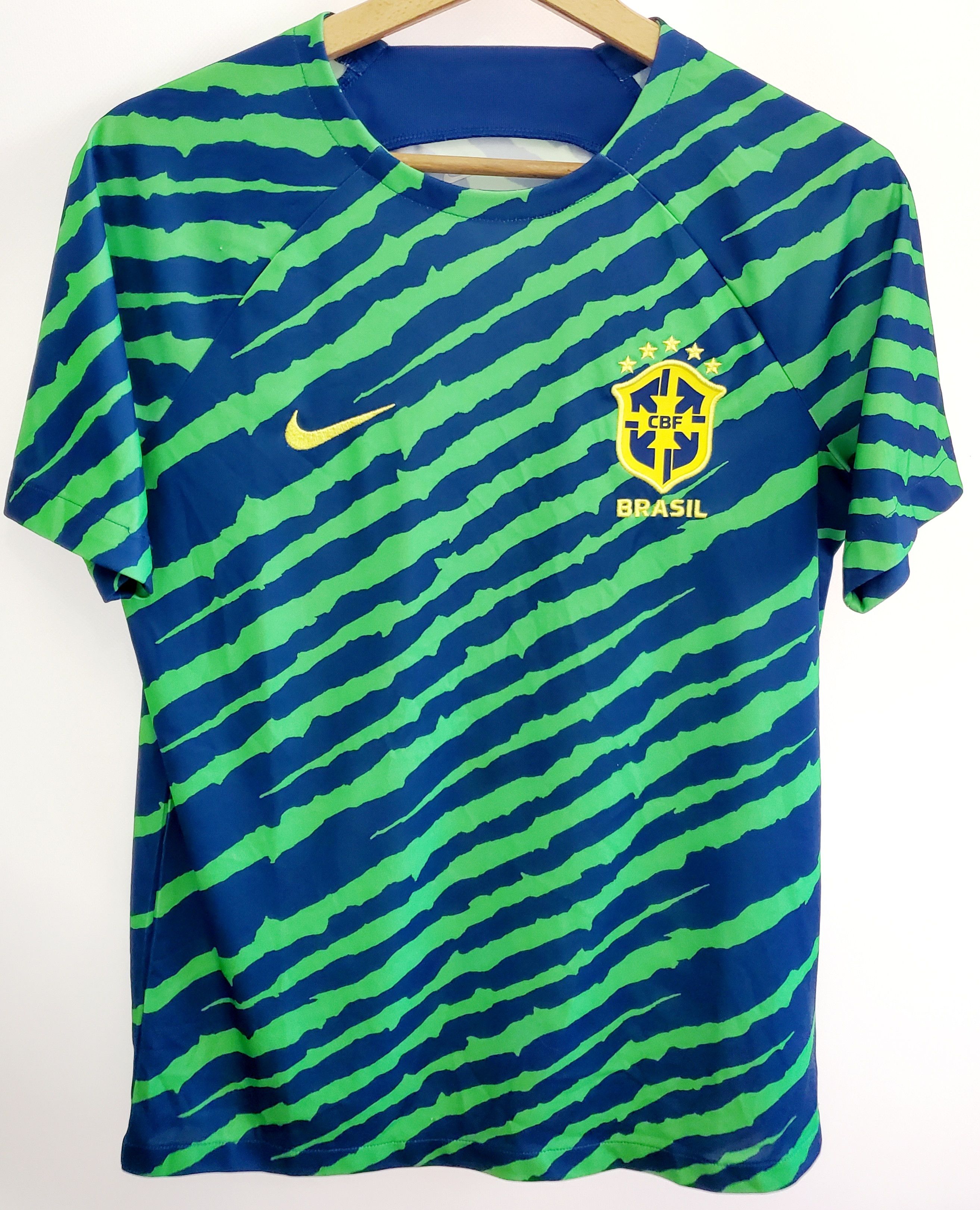 Nike 2022-2023 Brazil Dri-Fit Pre-Match Shirt size Xl (Kids) Size US XS / EU 42 / 0 - 1 Thumbnail