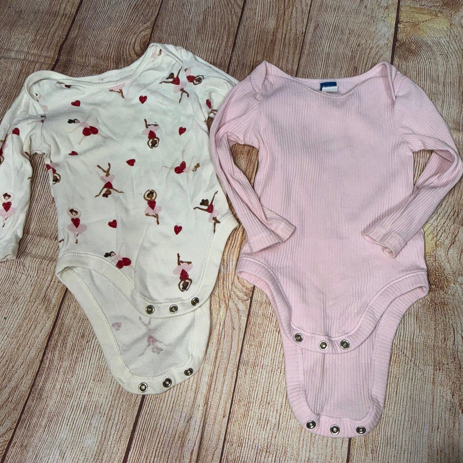 Old Navy Old Navy 6-12 Month Girls Winter Bundle Size ONE SIZE - 6 Thumbnail