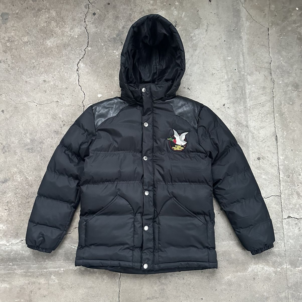 Chevignon Chevignon jacket vintage puffer Togs Size US S / EU 44-46 / 1 - 1 Thumbnail