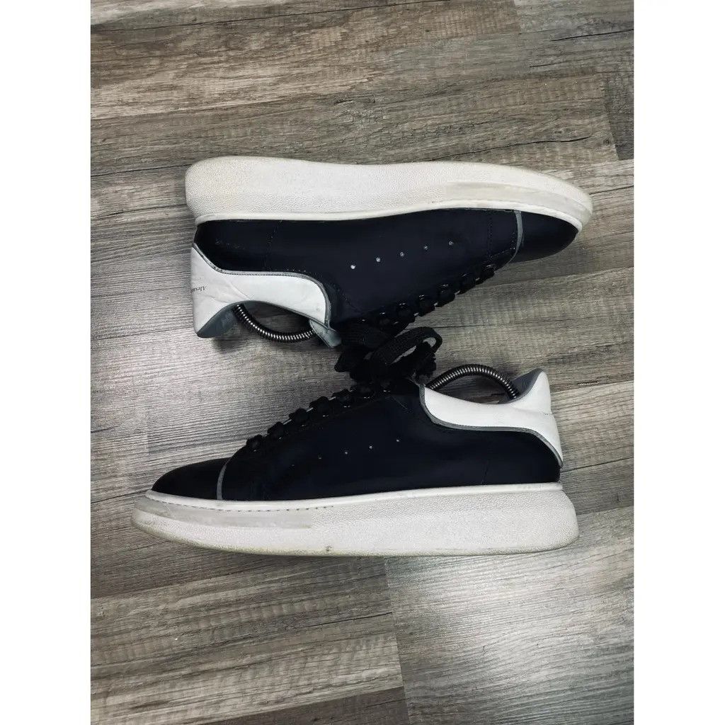 Alexander McQueen Alexander Mcqueen Low Sneakers shoes Size: 42 Size US 9 / EU 42 - 5 Thumbnail