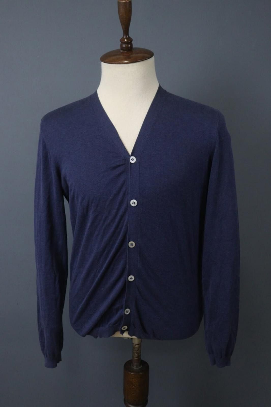 Suitsupply SUITSUPPLY Navy Cotton V-Neck Button Front Cardigan Size L Size L / US 10 / IT 46 - 1 Thumbnail