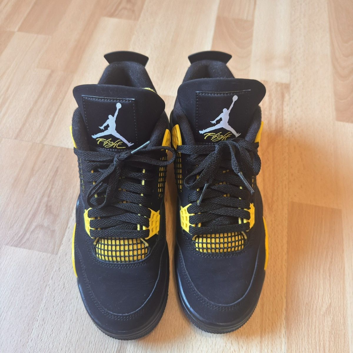 Jordan Brand Jordan 4 thunder 2023 Size US 7.5 / EU 40-41 - 2 Thumbnail